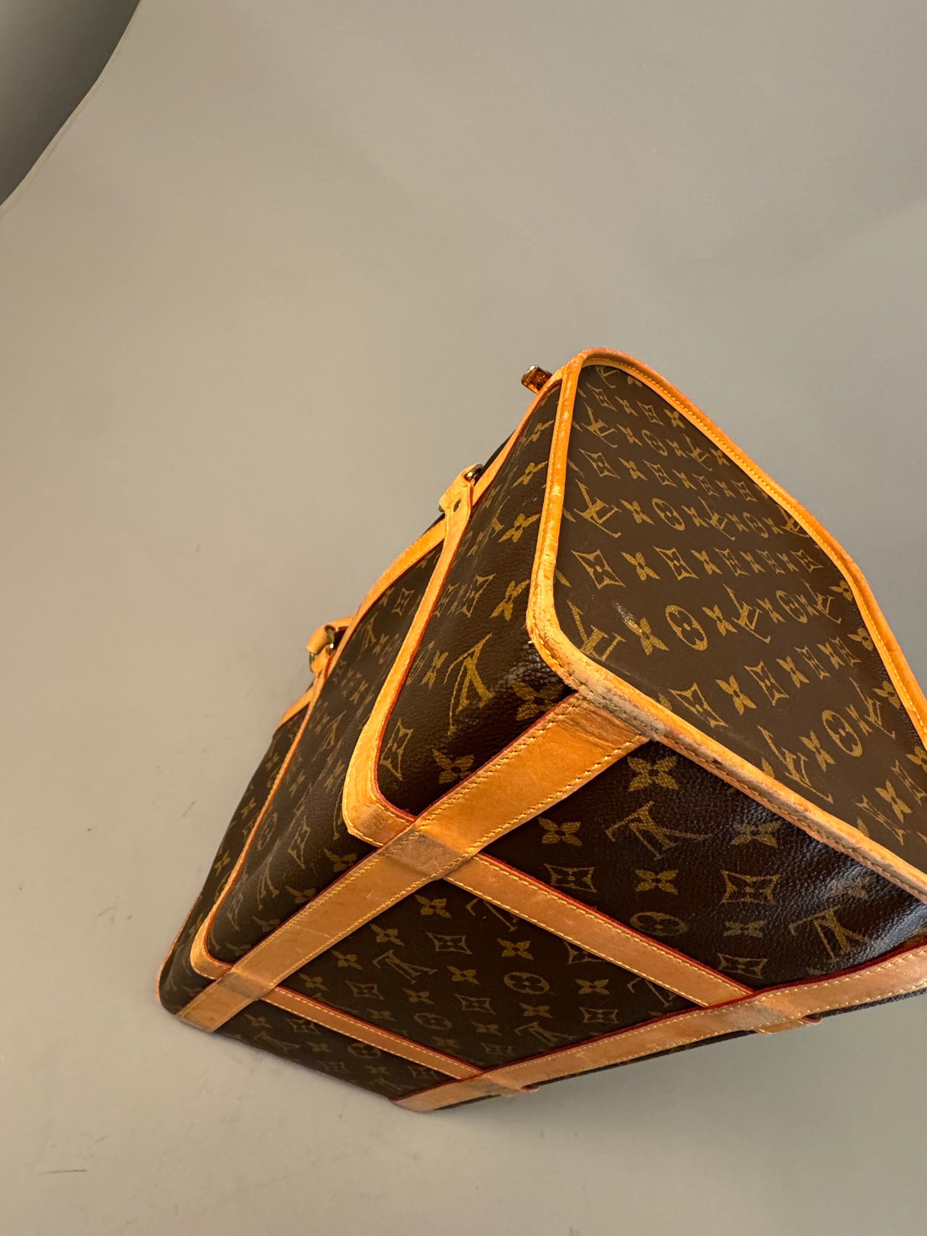 10184 Authentic Pre-loved Louis Vuitton Sac Chien Dog Carrier in Monogram Canvas