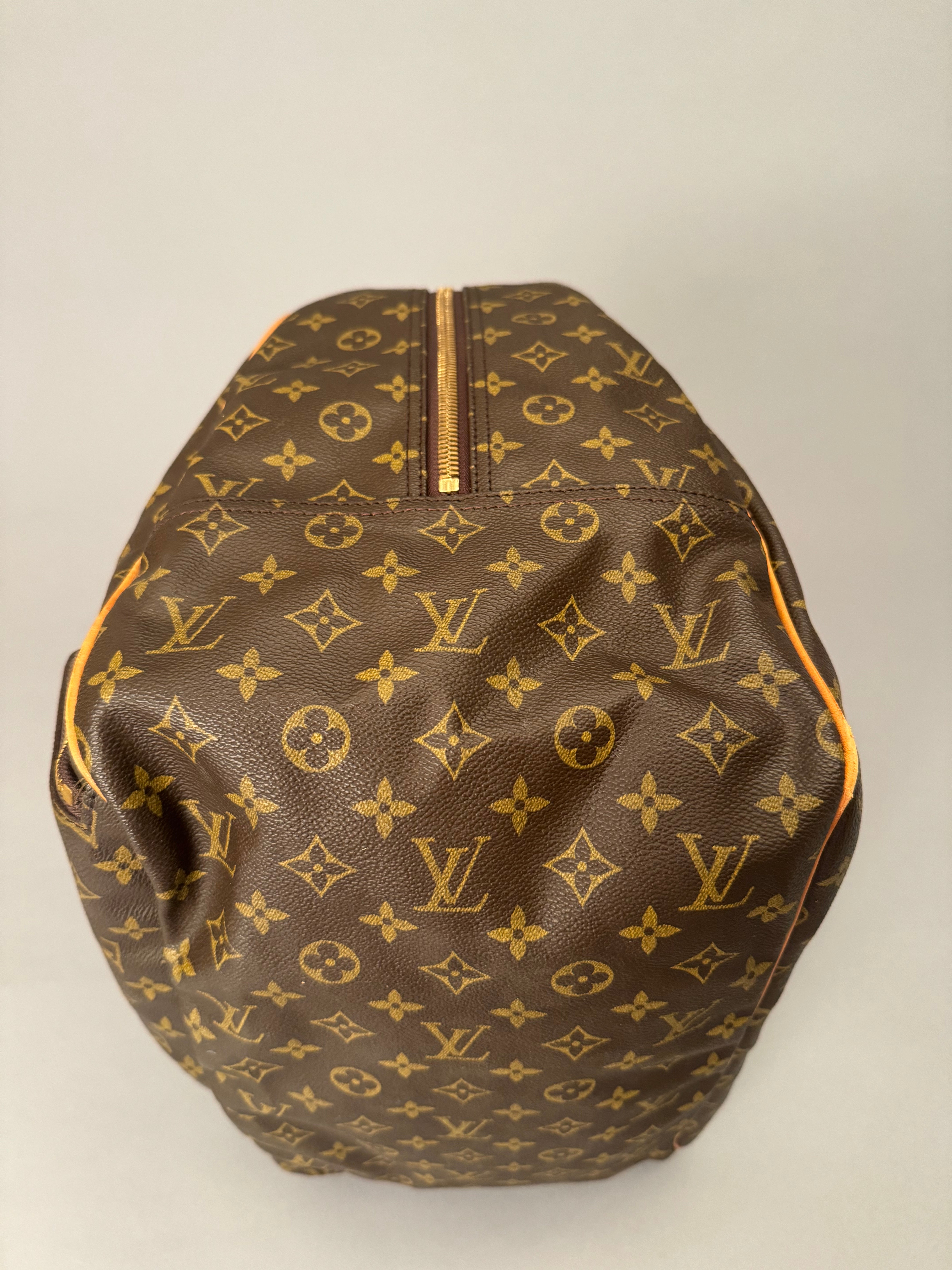 10286 Authentic Pre-loved Louis Vuitton Evasion Monogram