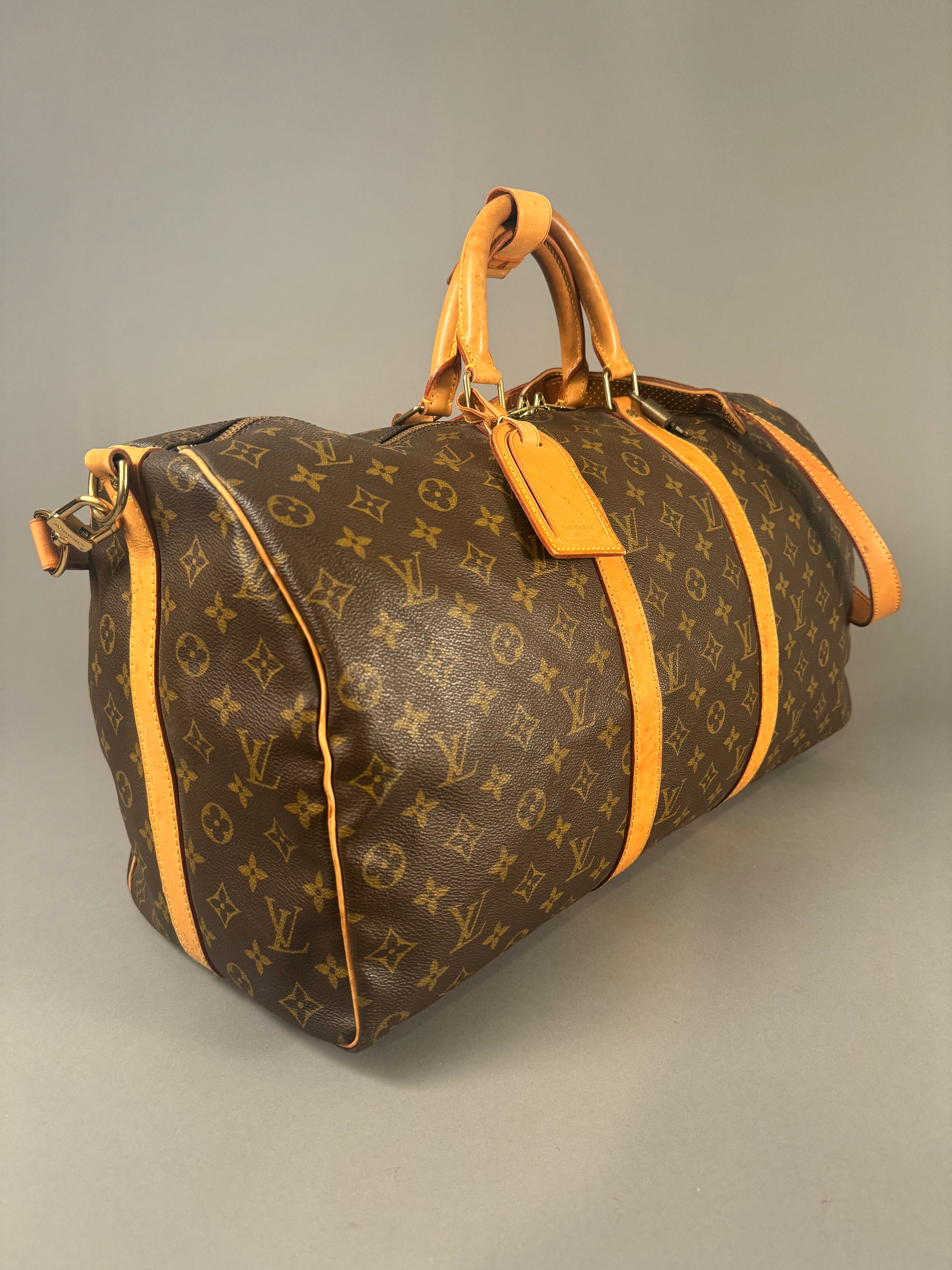 10268 Authentic Pre-loved Louis Vuitton Keepall Bandouliere 50 in Monogram Canvas