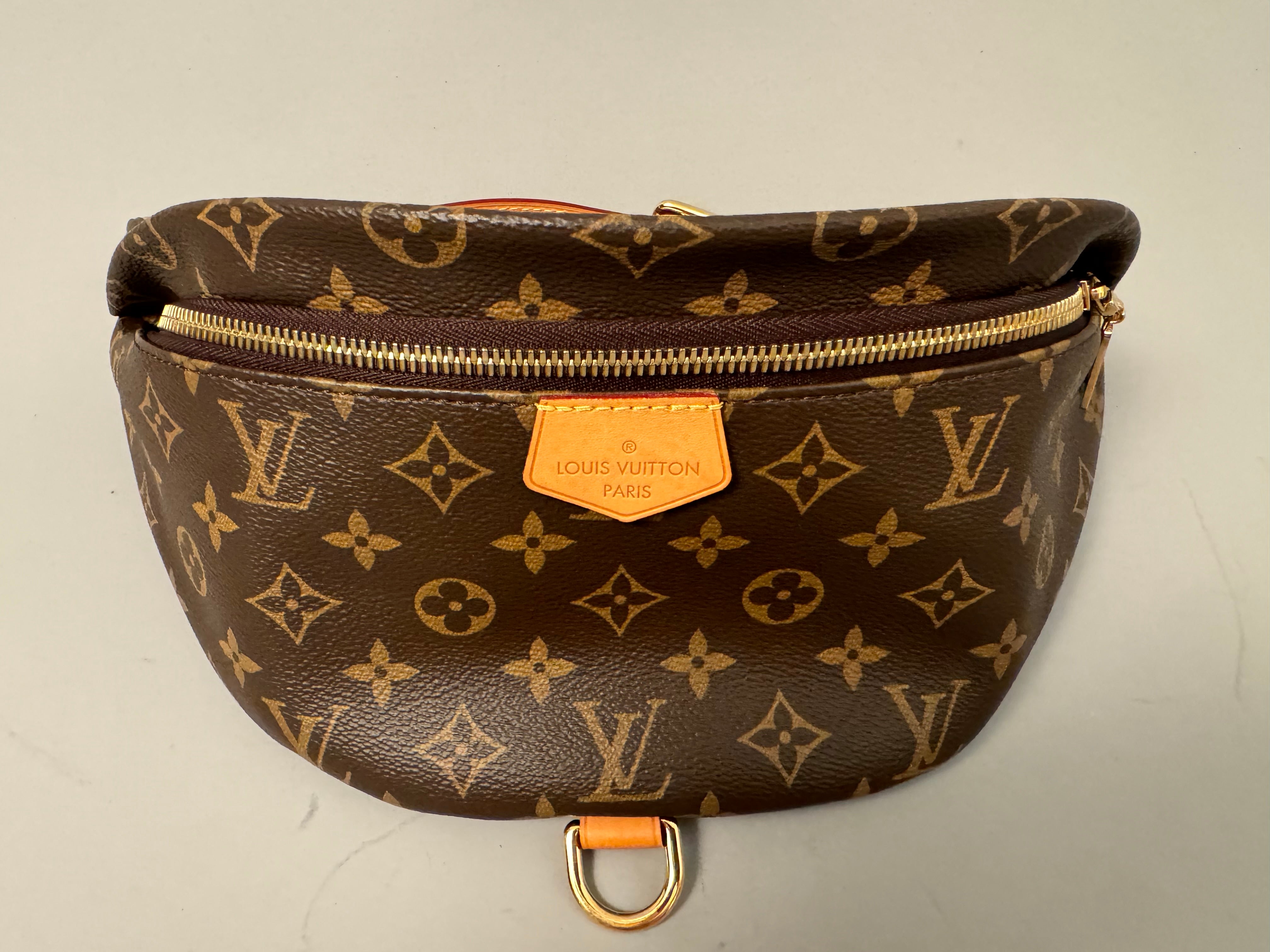 10240 Authentic Pre-Loved Louis Vuitton Bumbag in Monogram Canvas