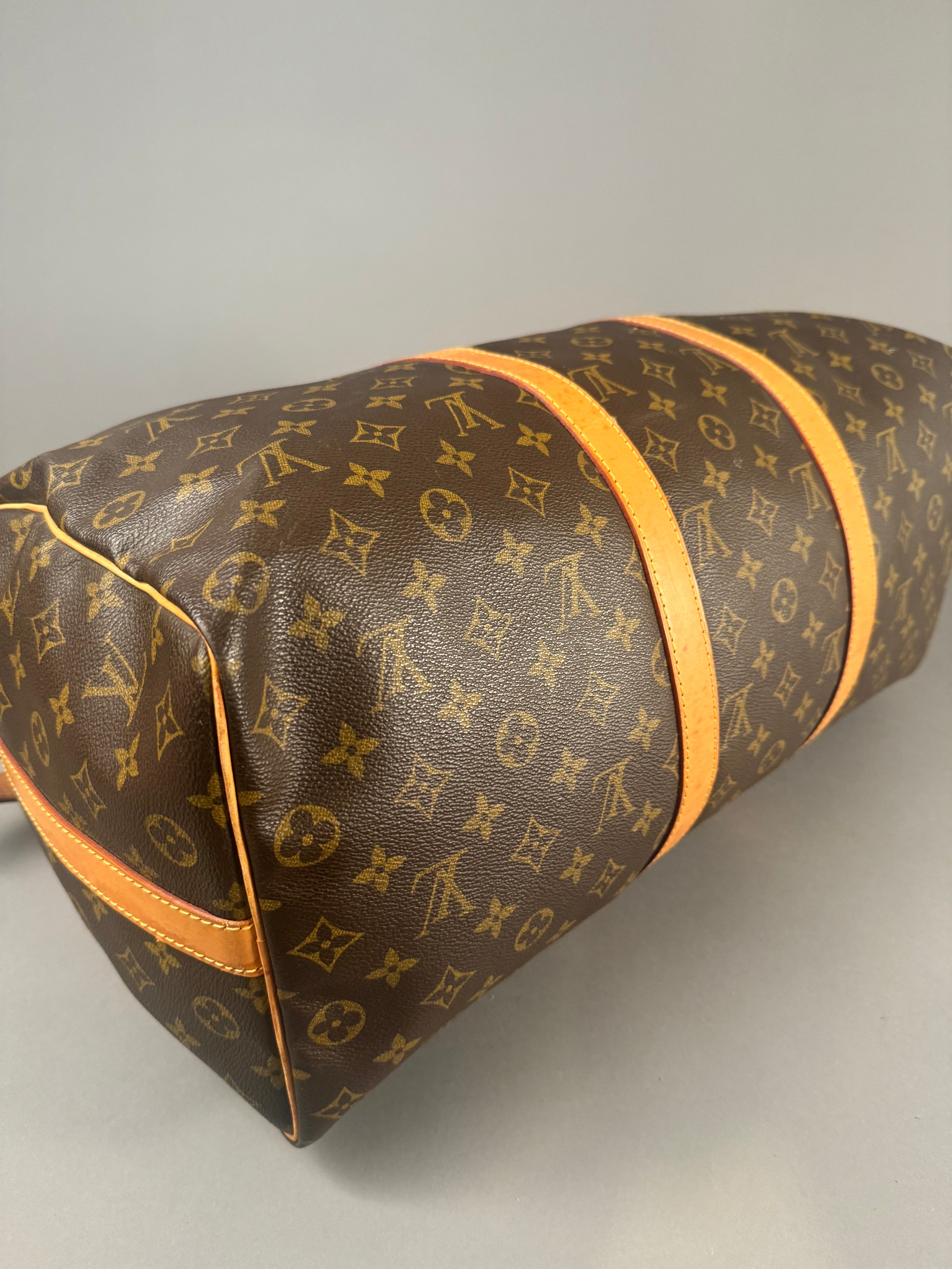 10268 Authentic Pre-loved Louis Vuitton Keepall Bandouliere 50 in Monogram Canvas