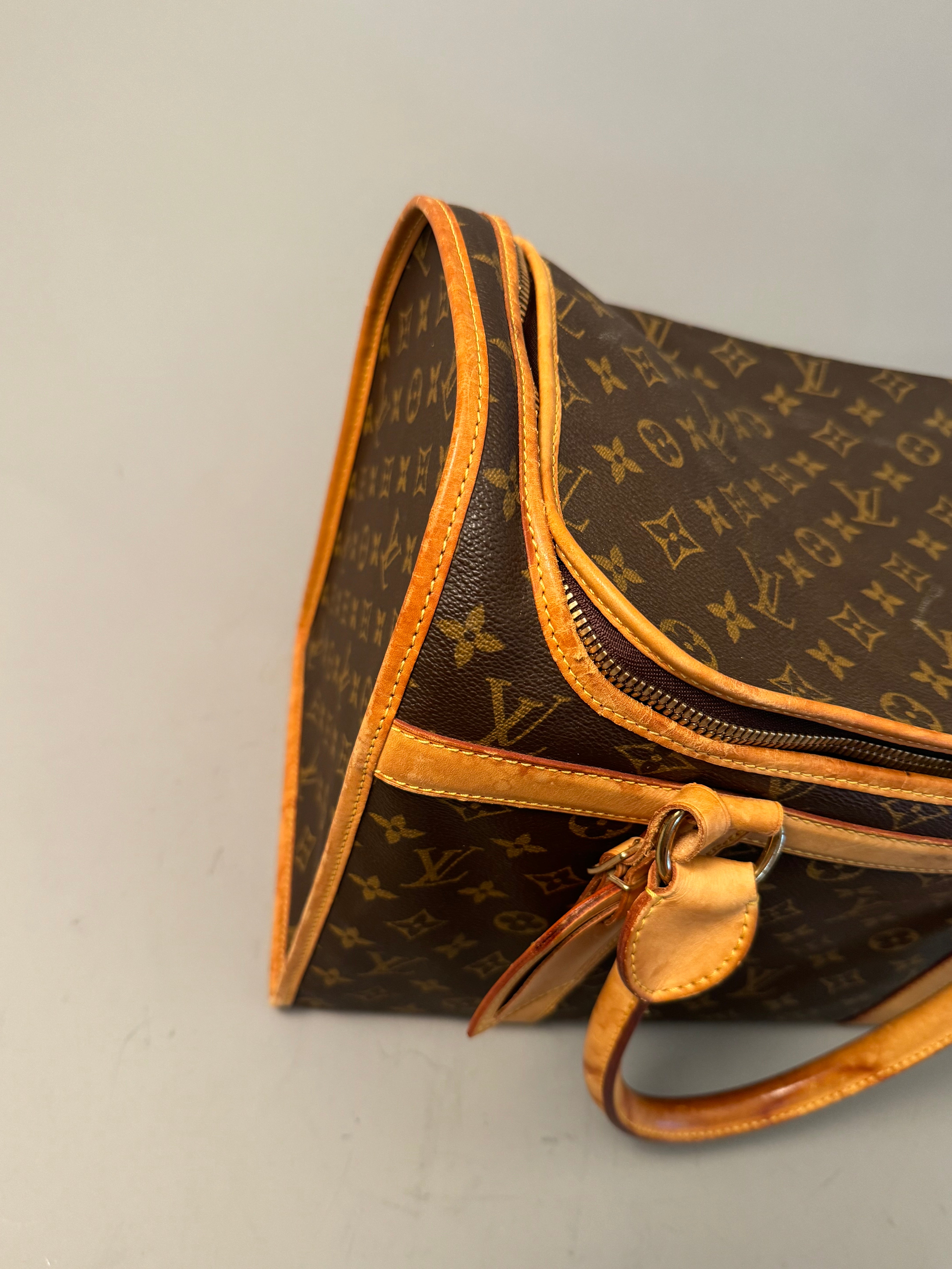 10184 Authentic Pre-loved Louis Vuitton Sac Chien Dog Carrier in Monogram Canvas