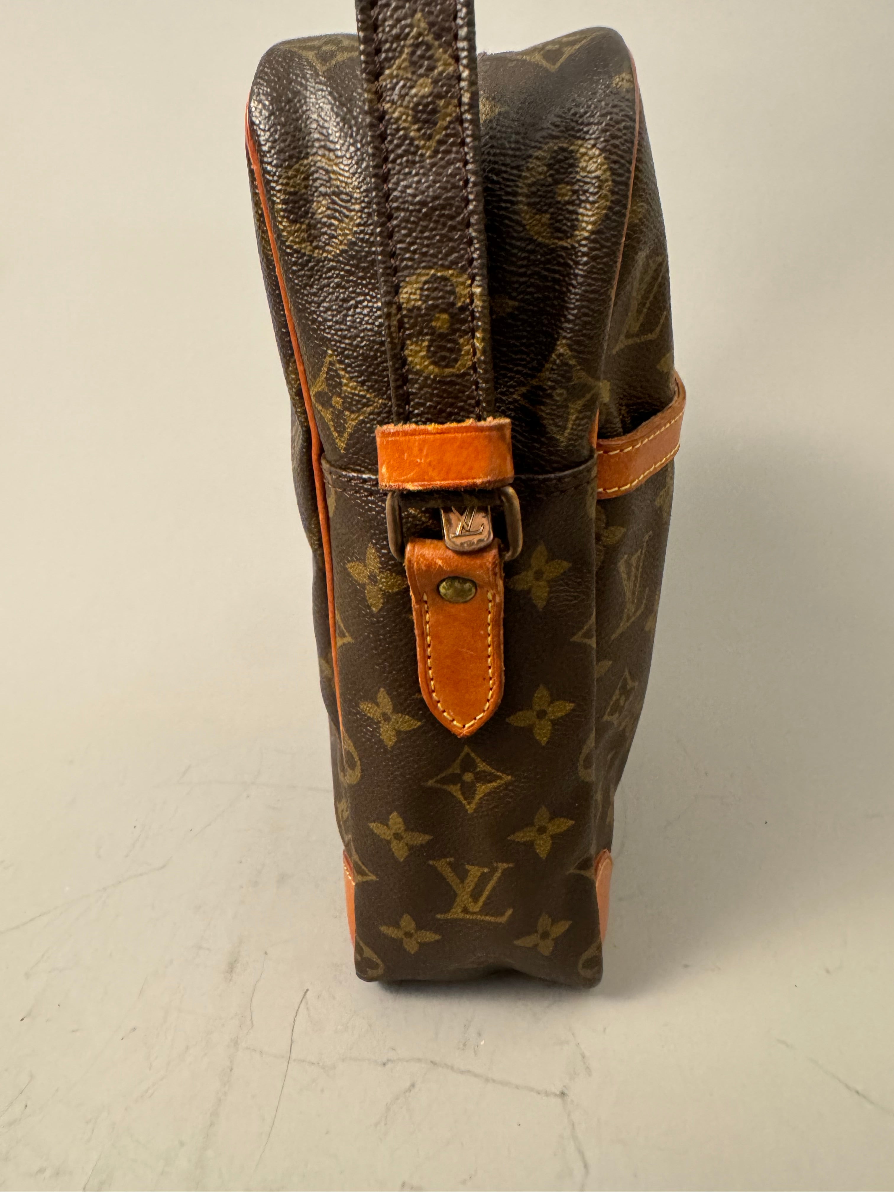 10130 Authentic Pre-loved Louis Vuitton Danube GM in Monogram Canvas