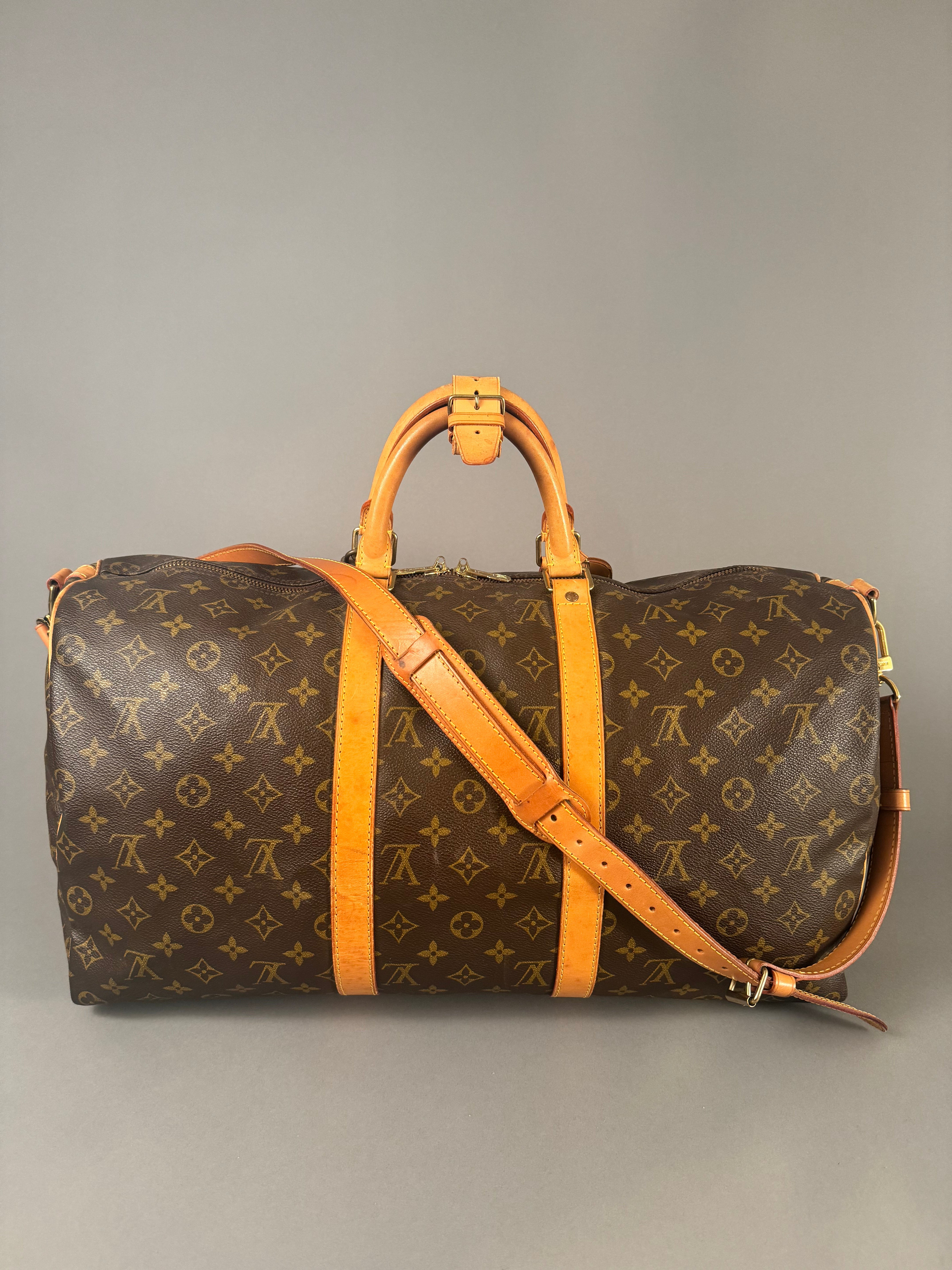 10268 Authentic Pre-loved Louis Vuitton Keepall Bandouliere 50 in Monogram Canvas