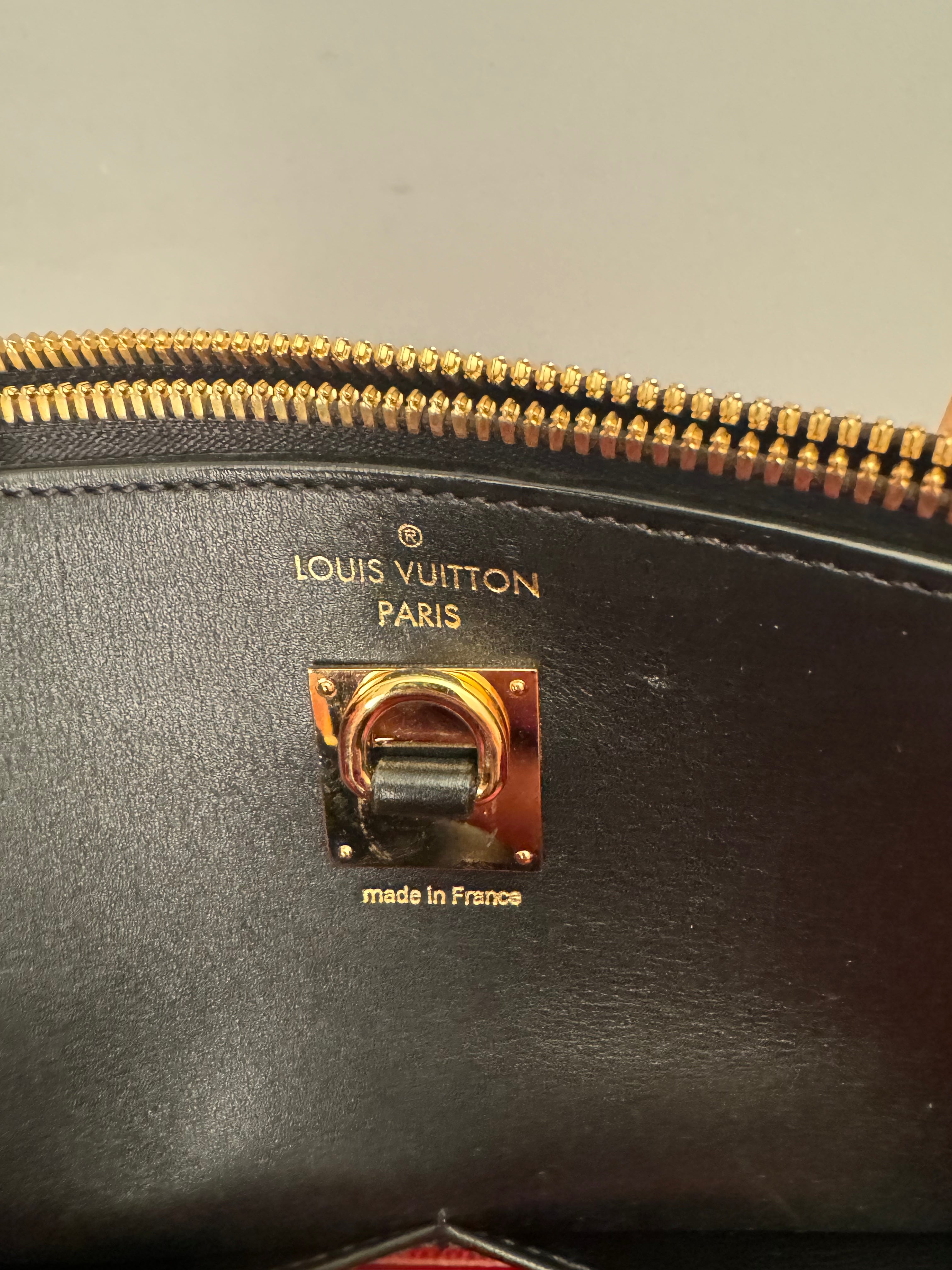 10200 Authentic Pre-Loved Louis Vuitton City Steamer