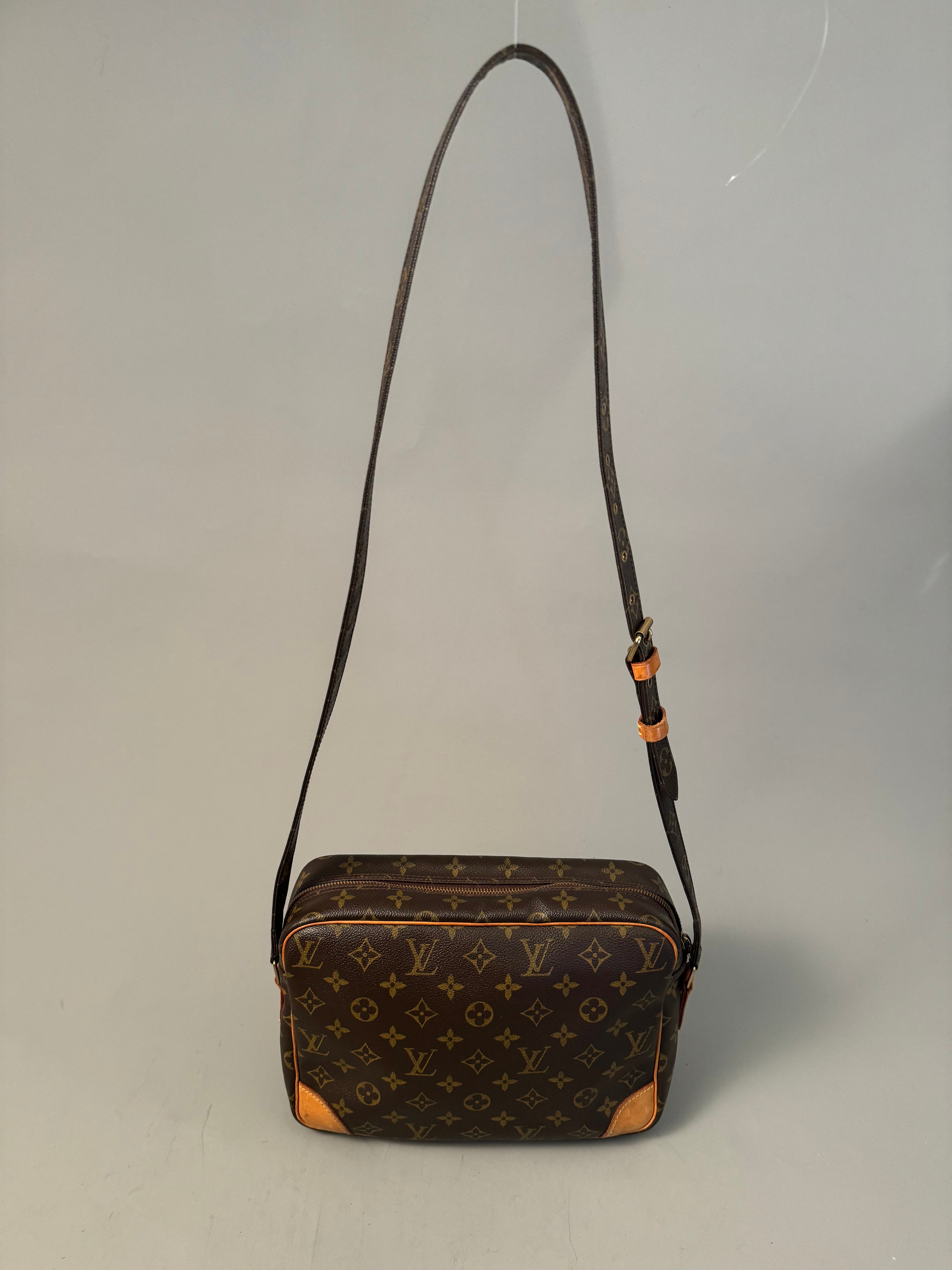 10291 Authentic Pre-loved Louis Vuitton
Nile Amazon PM
in Monogram Canvas