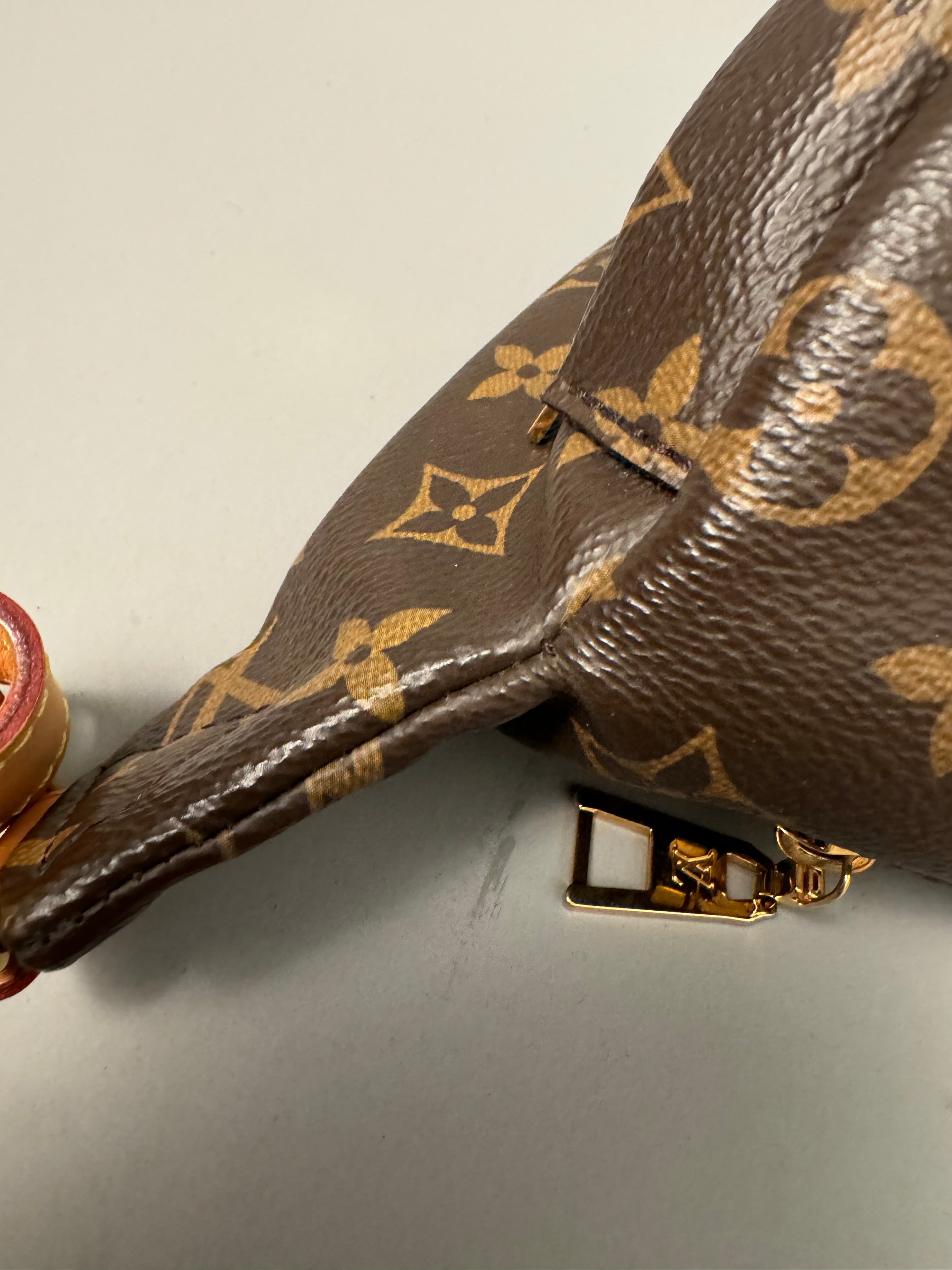 10240 Authentic Pre-Loved Louis Vuitton Bumbag in Monogram Canvas