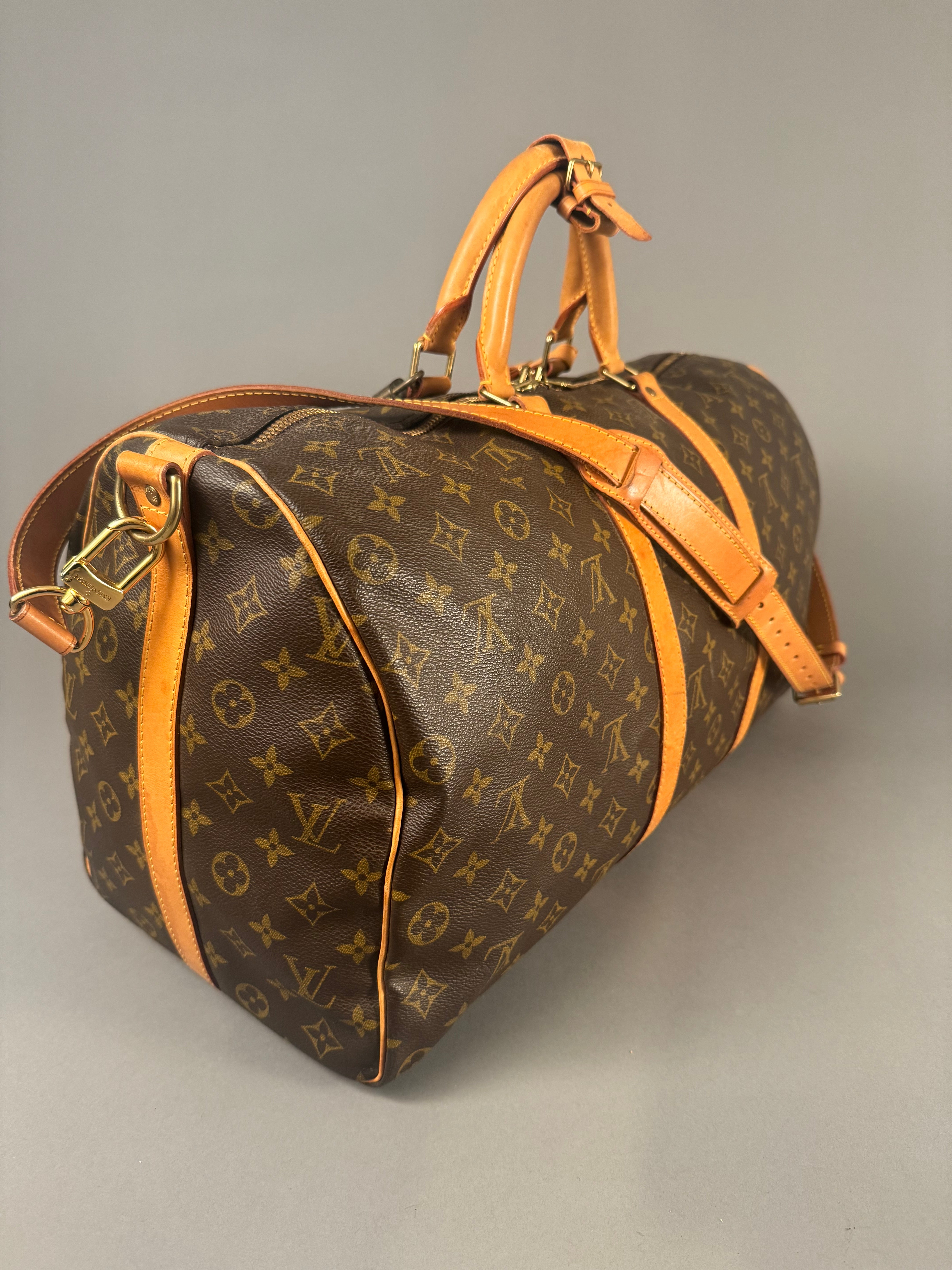 10268 Authentic Pre-loved Louis Vuitton Keepall Bandouliere 50 in Monogram Canvas