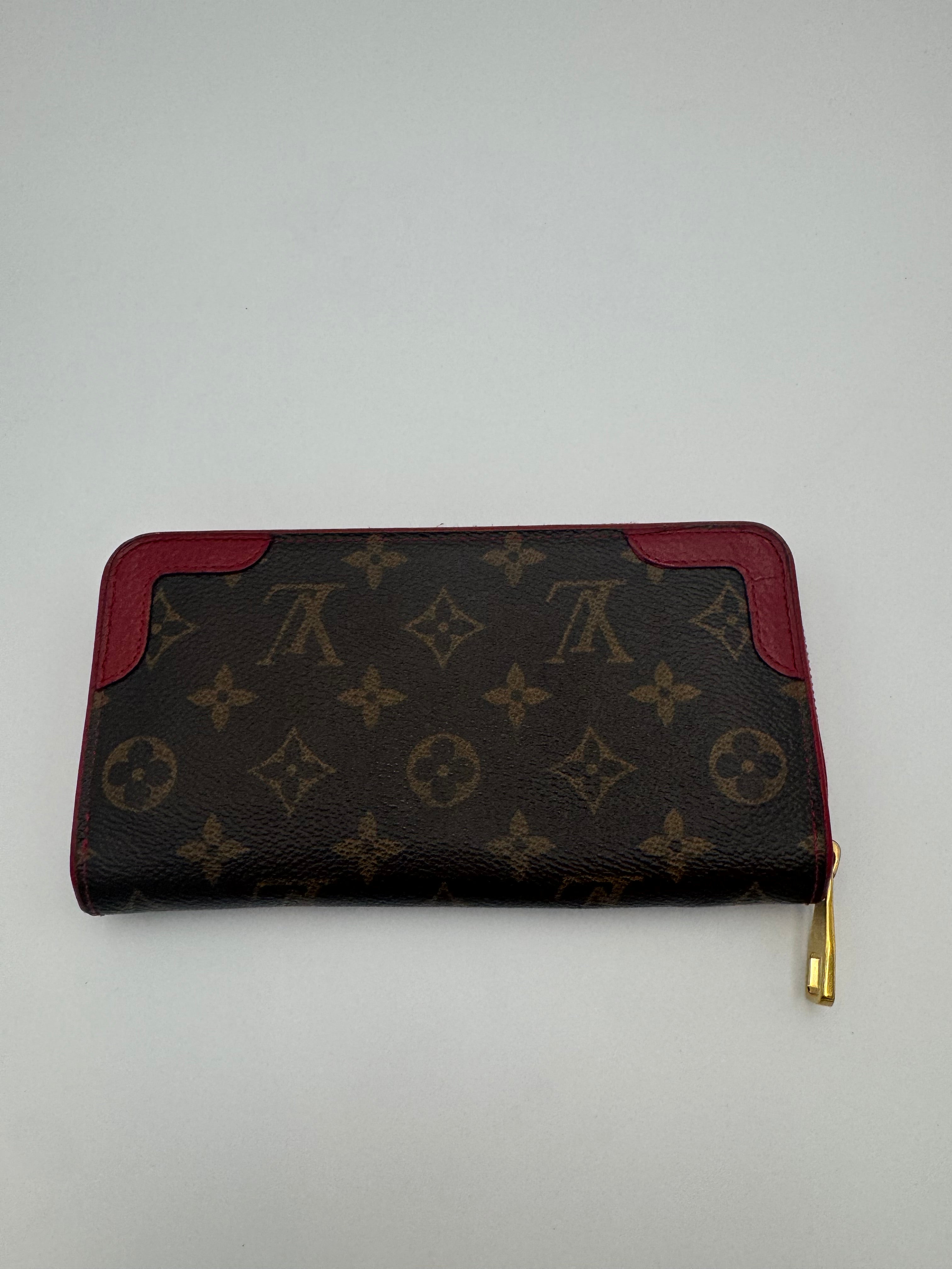 10303 Authentic Pre-loved Louis Vuitton Retiro Zippy Wallet in Monogram Canvas