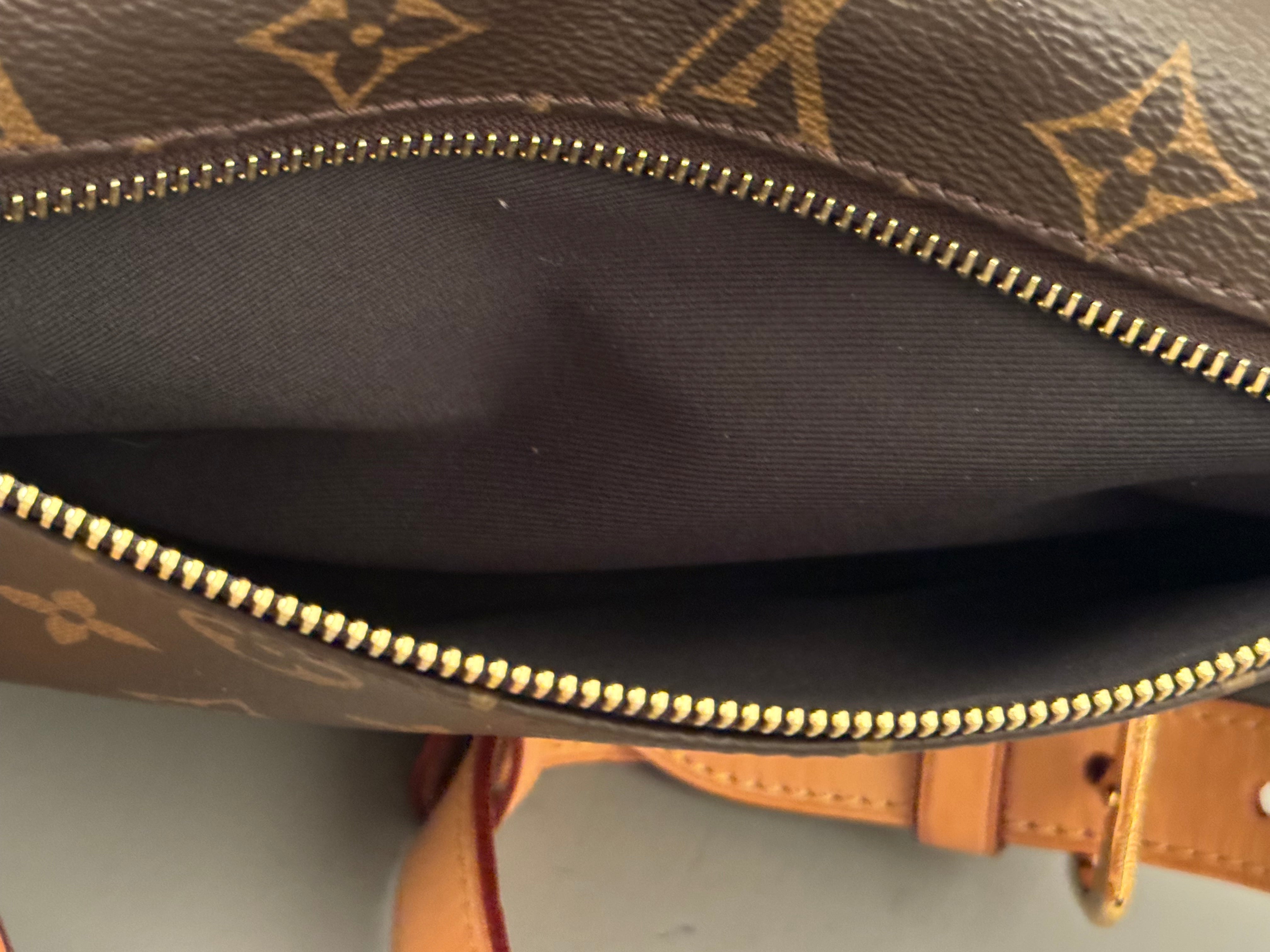 10240 Authentic Pre-Loved Louis Vuitton Bumbag in Monogram Canvas