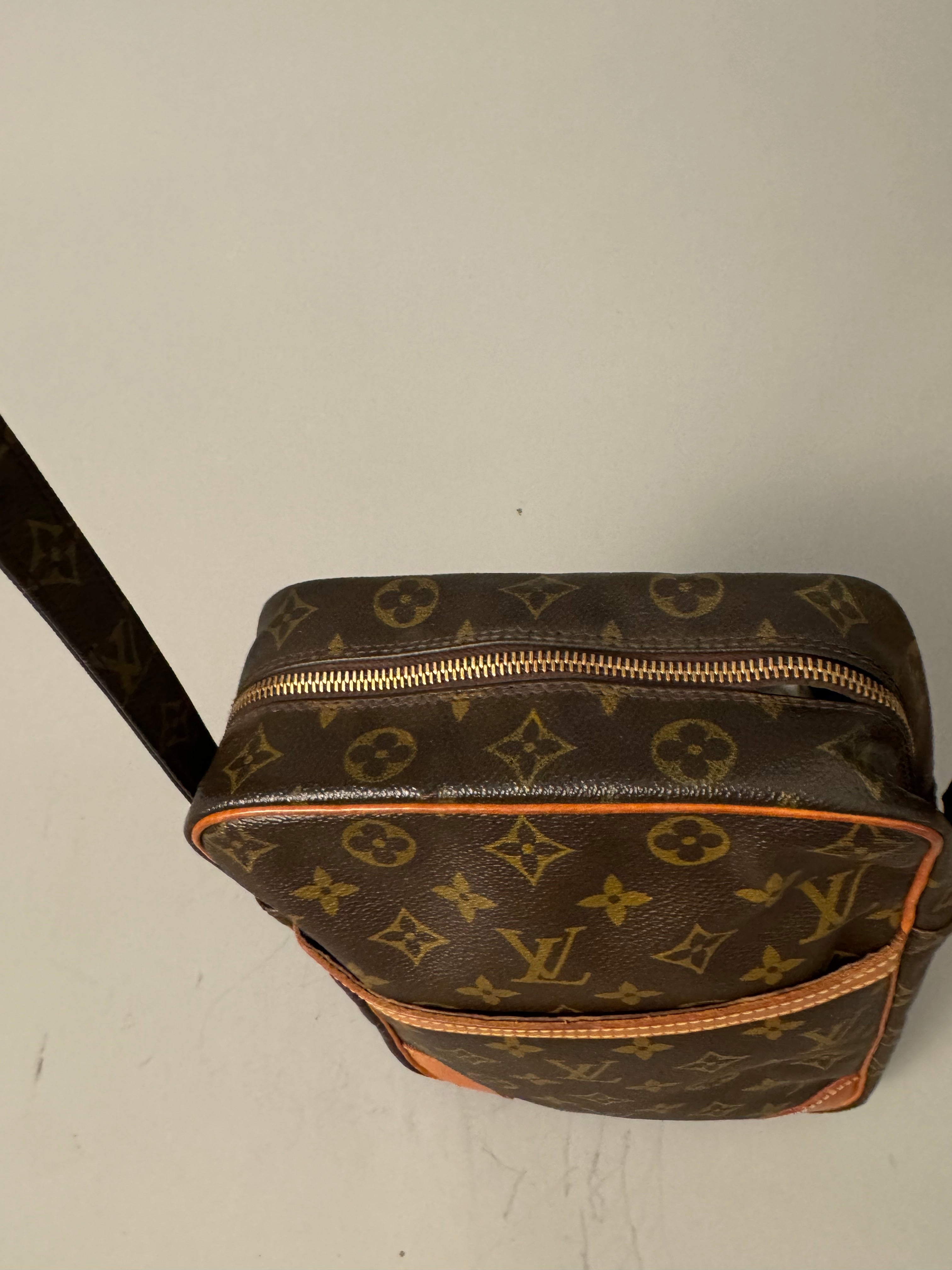 10130 Authentic Pre-loved Louis Vuitton Danube GM in Monogram Canvas