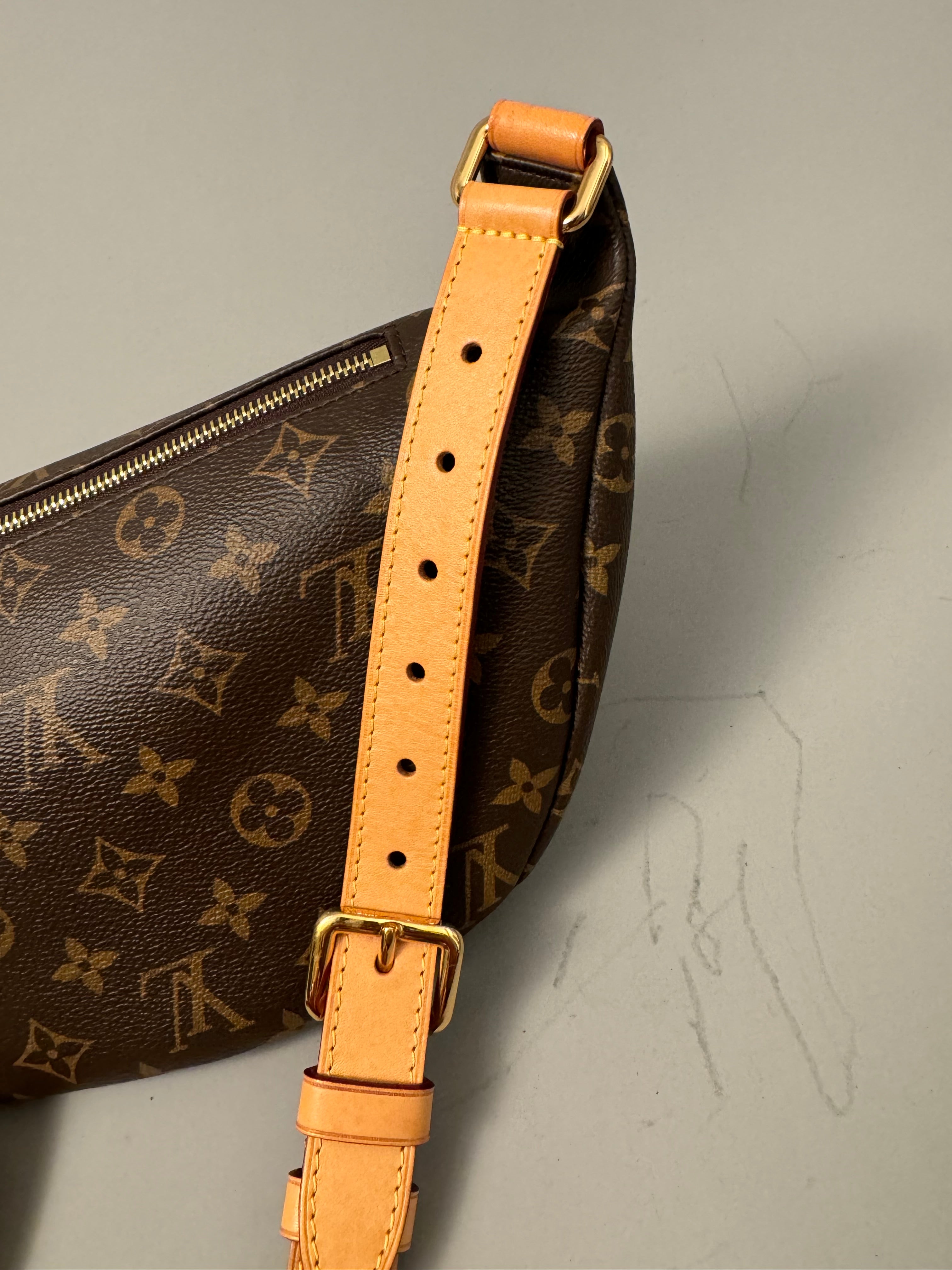 10240 Authentic Pre-Loved Louis Vuitton Bumbag in Monogram Canvas