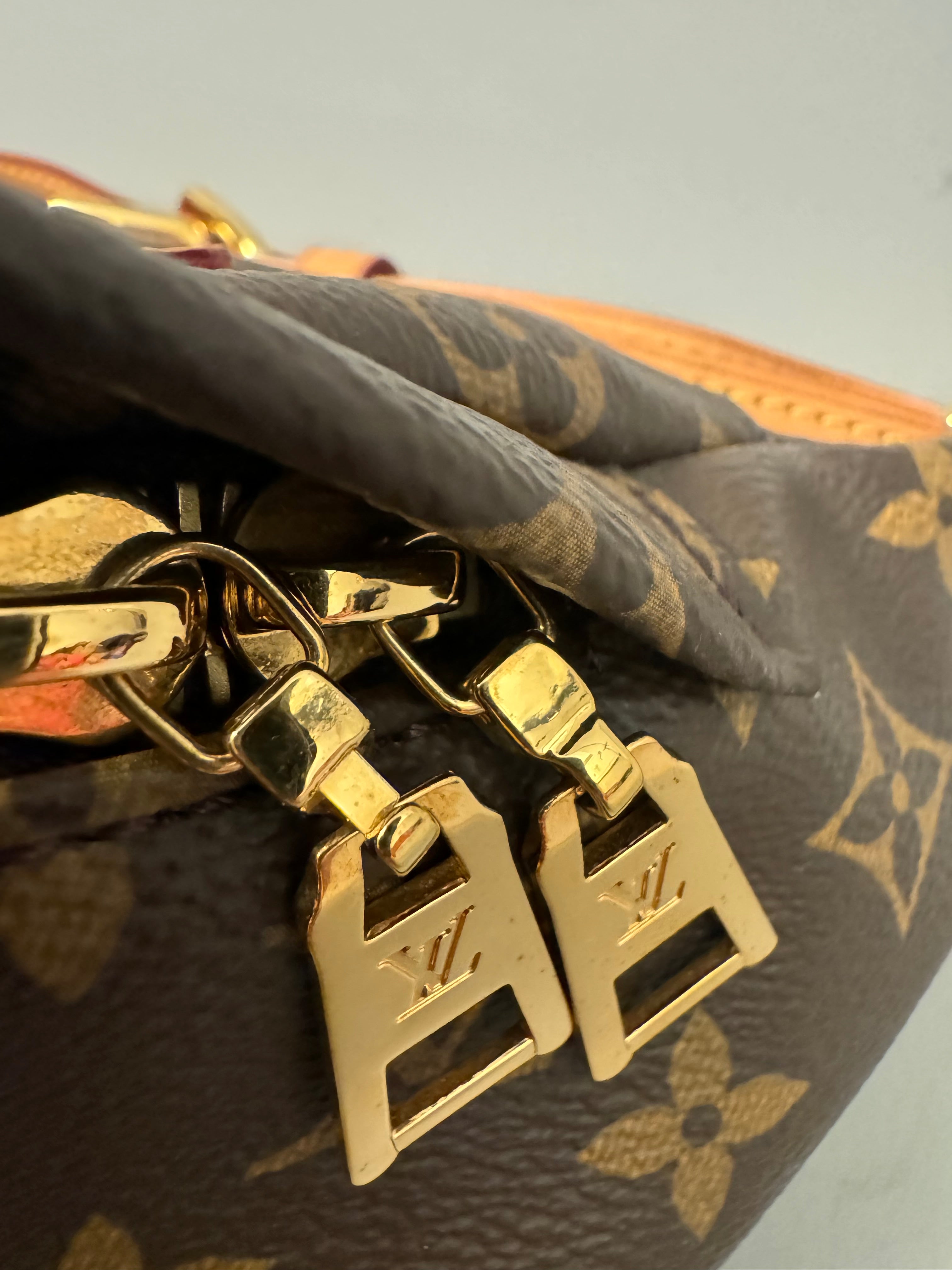 10240 Authentic Pre-Loved Louis Vuitton Bumbag in Monogram Canvas