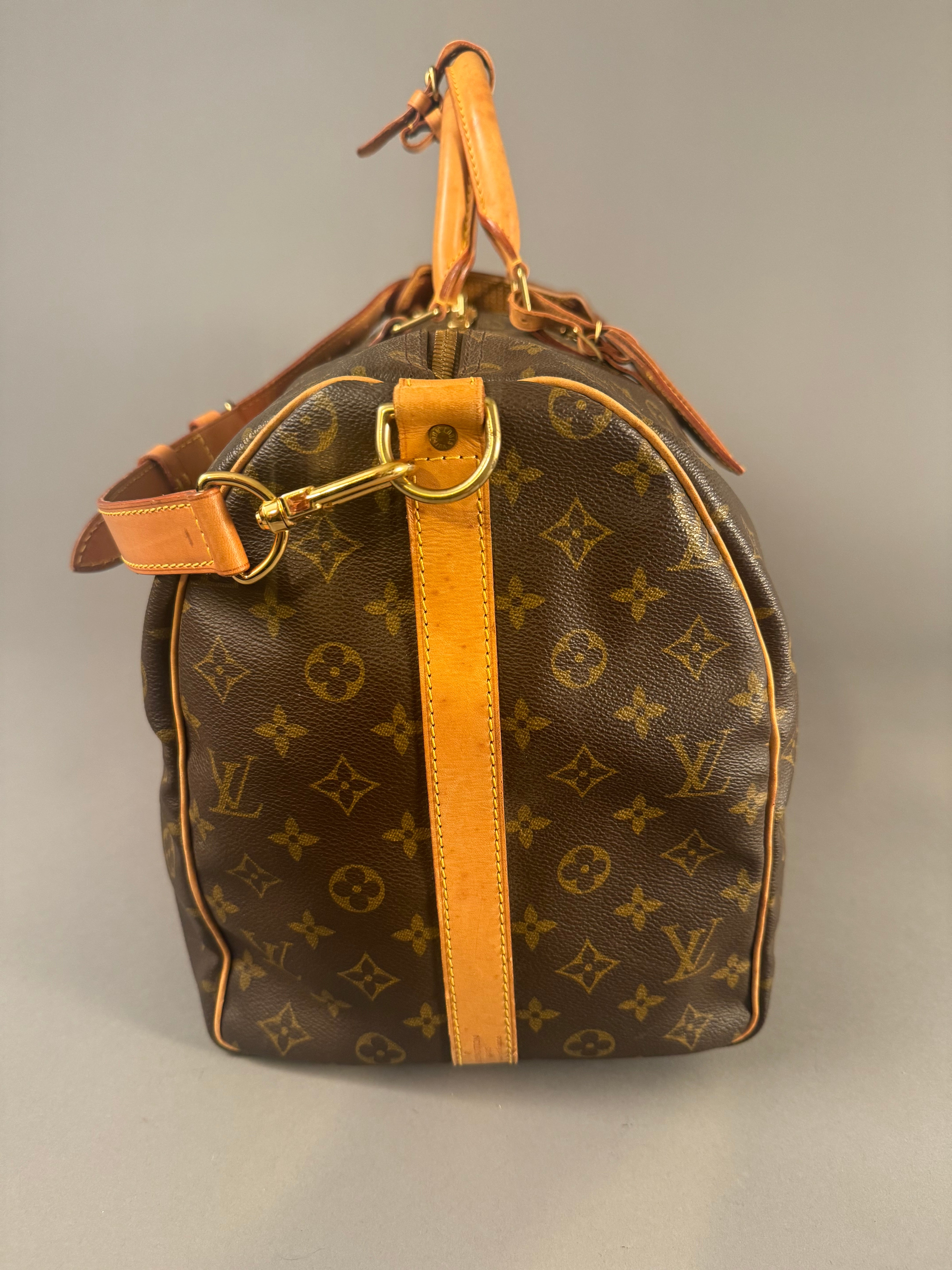 10268 Authentic Pre-loved Louis Vuitton Keepall Bandouliere 50 in Monogram Canvas