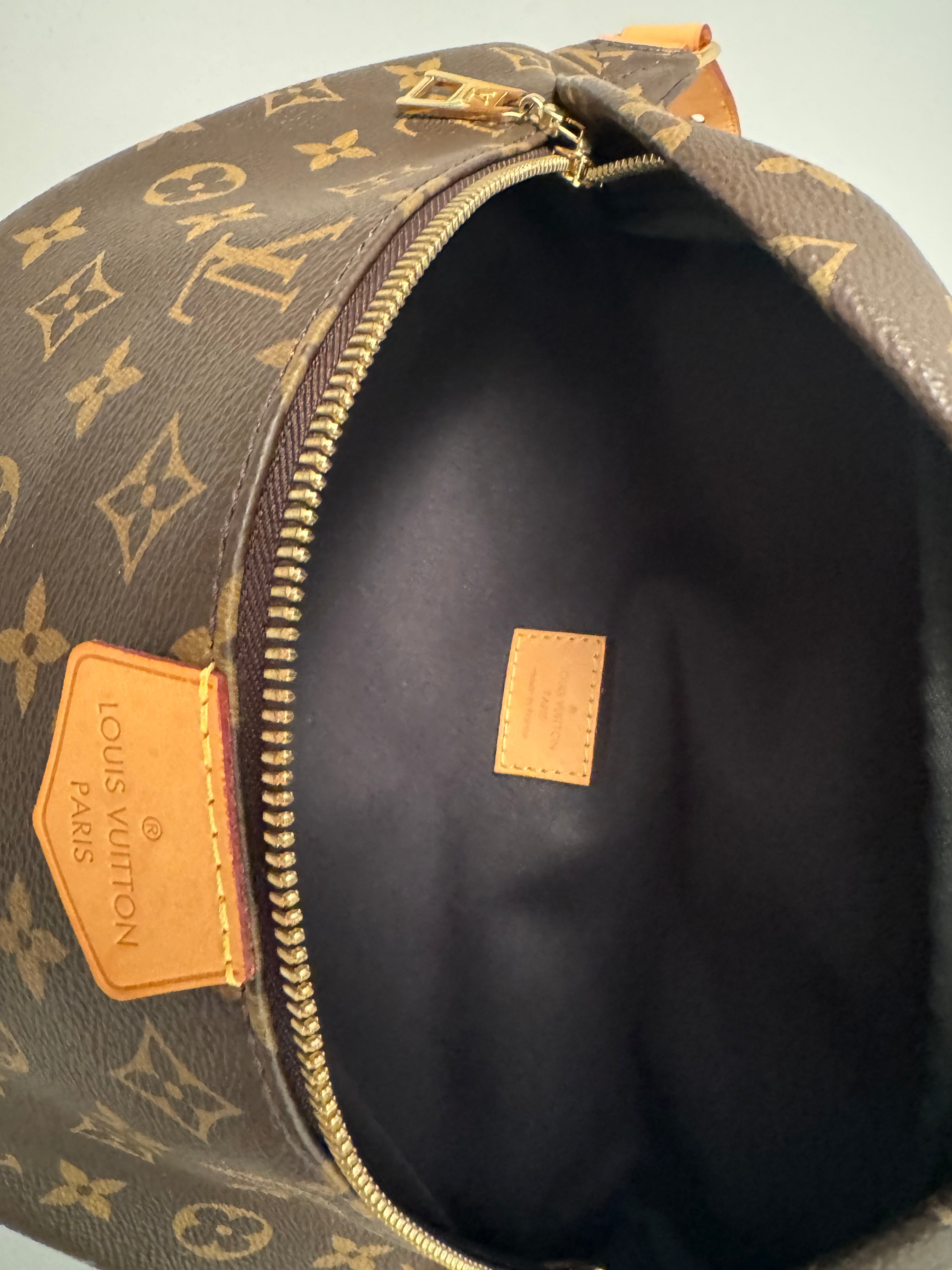 10240 Authentic Pre-Loved Louis Vuitton Bumbag in Monogram Canvas