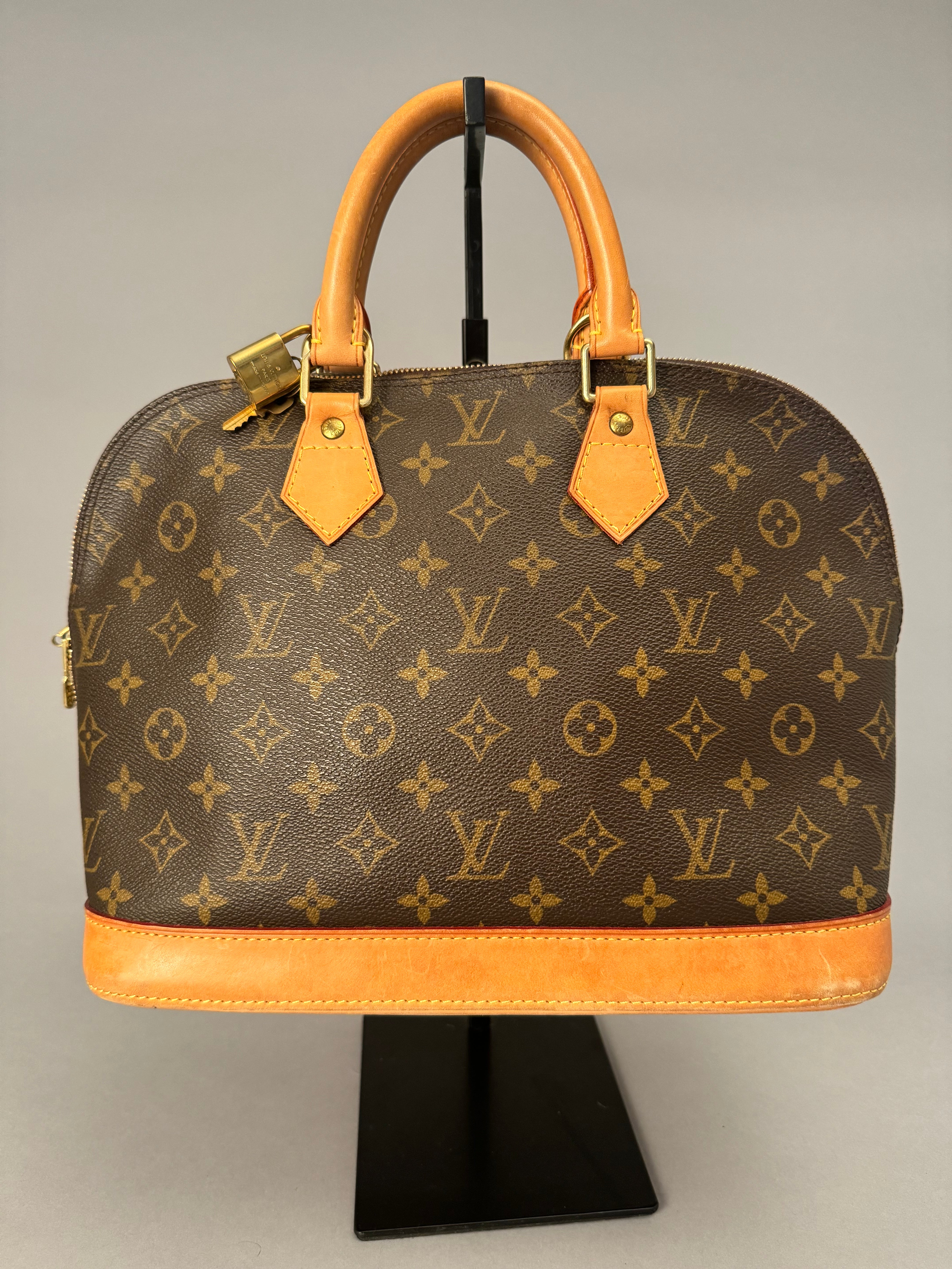 Authentic Pre-Loved Louis Vuitton Alma PM Monogram CT0079