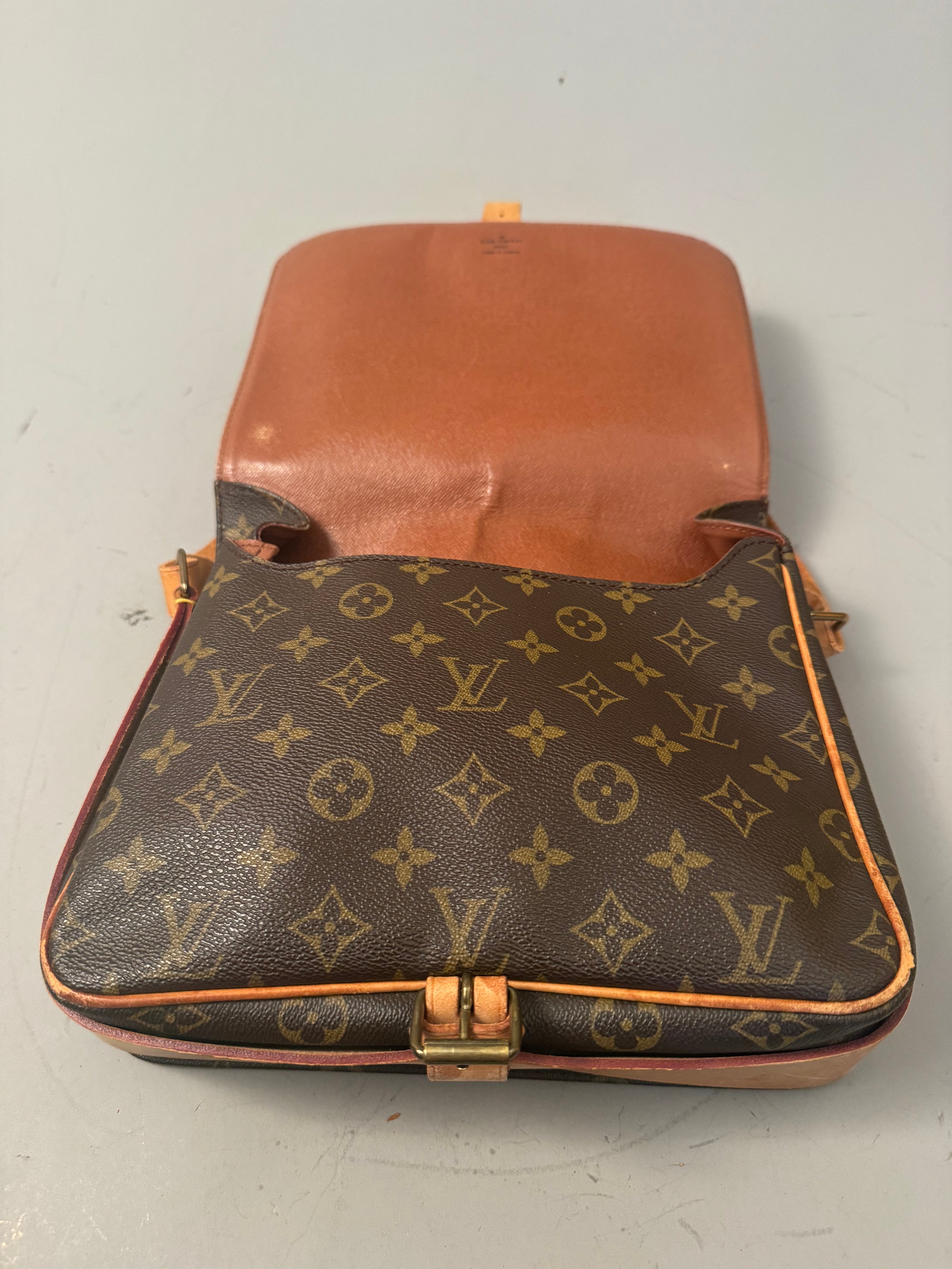 10169 Authentic Pre-loved Louis Vuitton Cartouchiere GM in Monogram Canvas