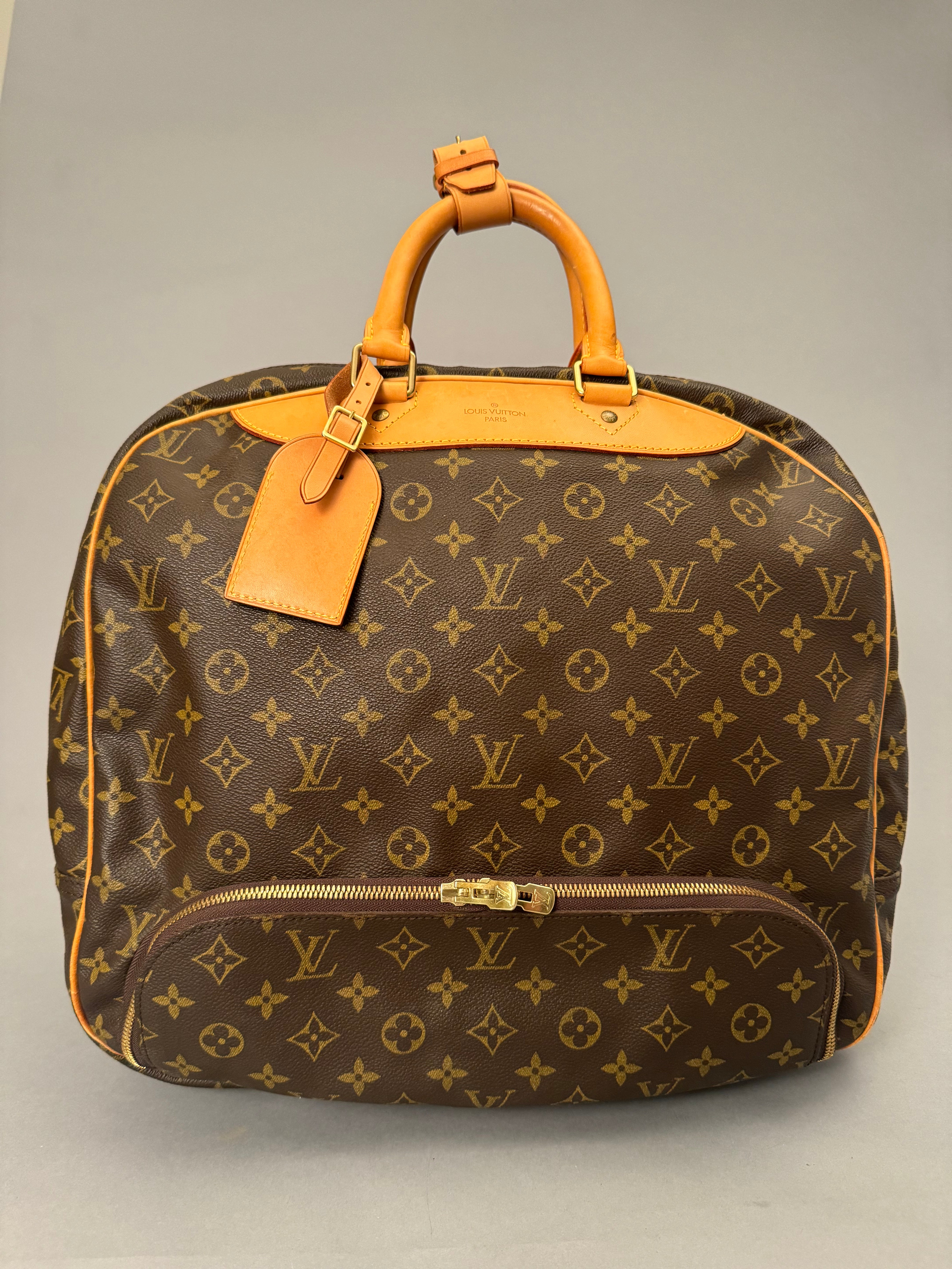 10286 Authentic Pre-loved Louis Vuitton Evasion Monogram