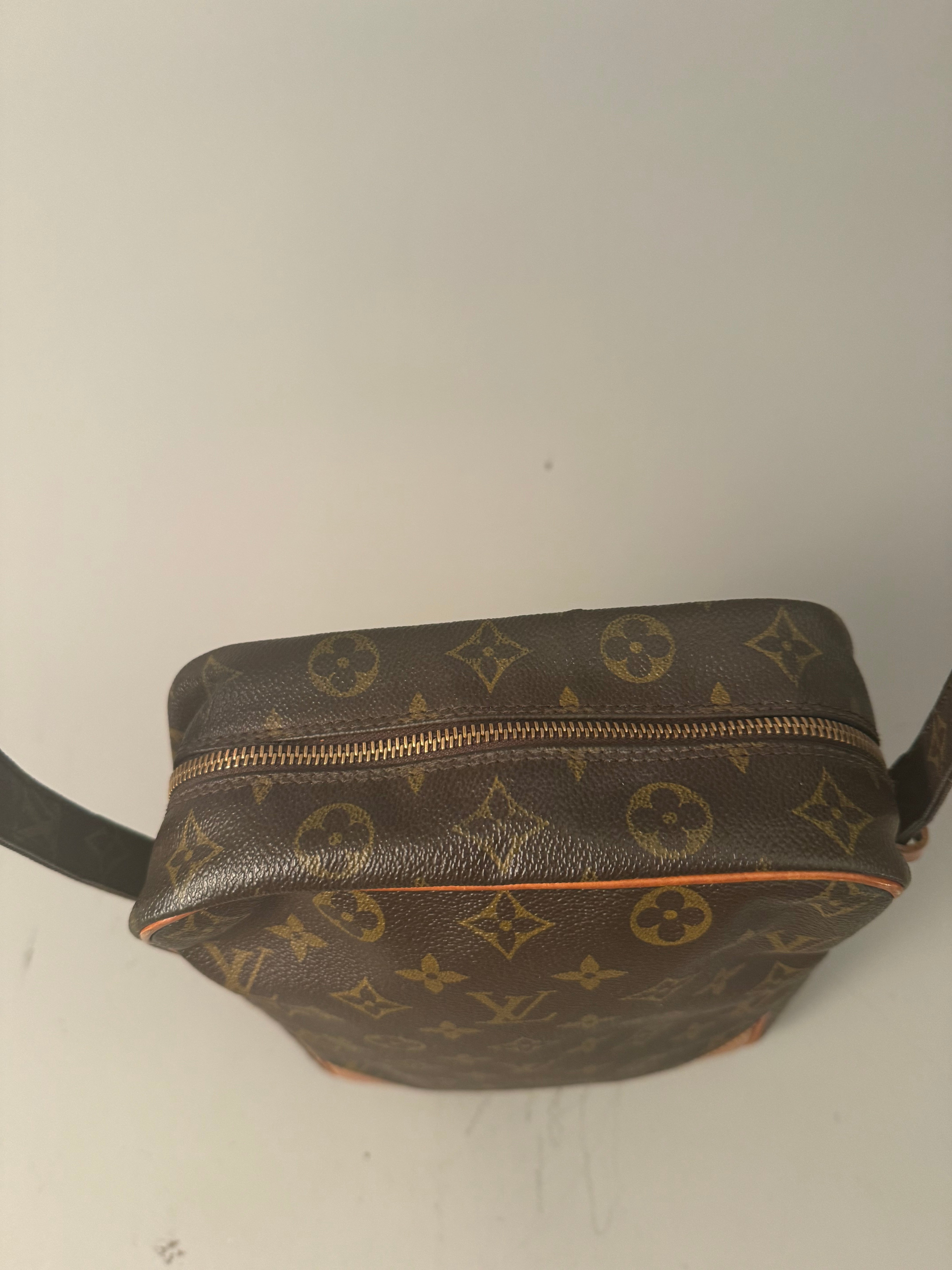 10130 Authentic Pre-loved Louis Vuitton Danube GM in Monogram Canvas