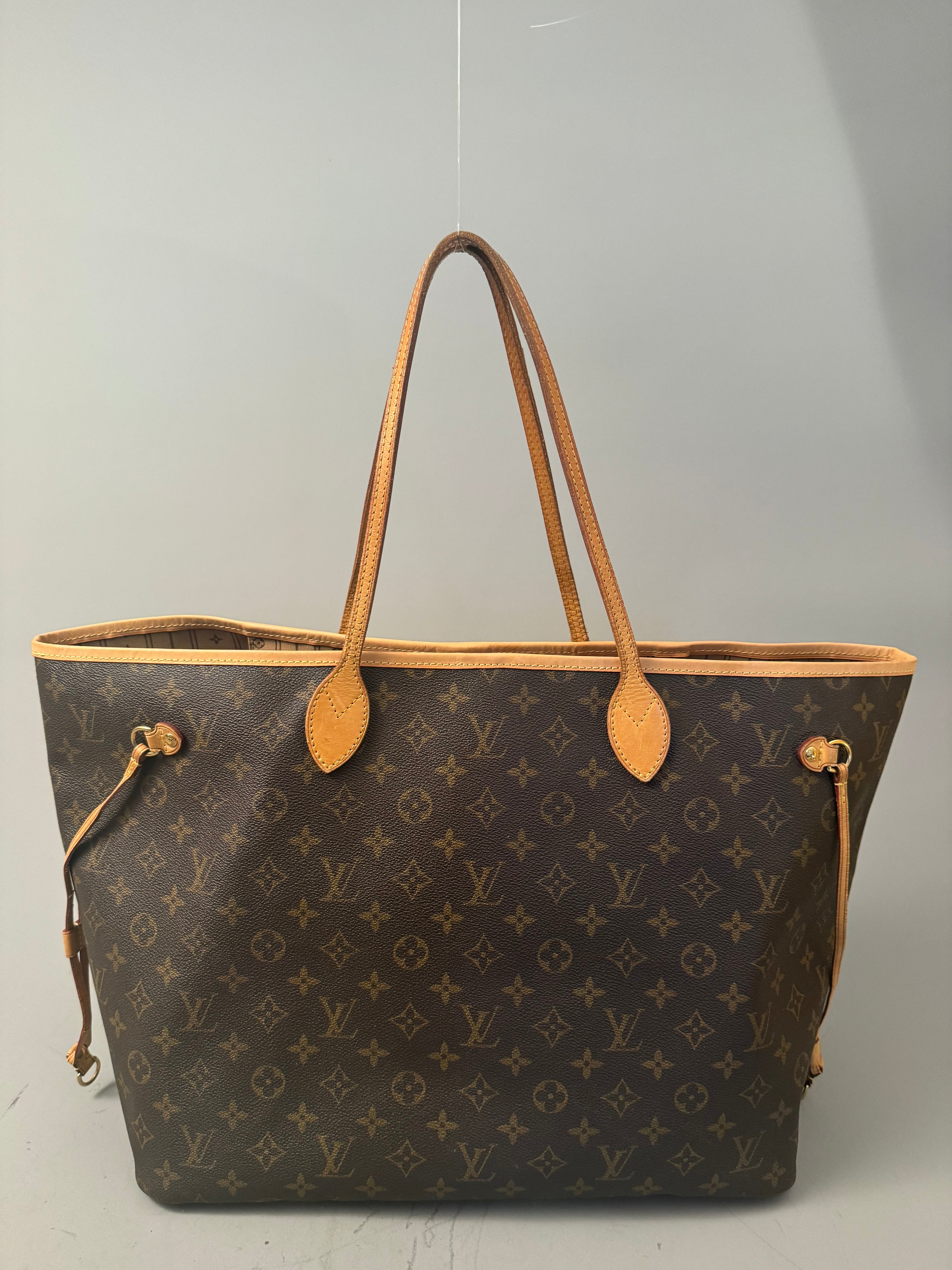 10162 Authentic Pre-loved Louis Vuitton Neverfull GM in Monogram Canvas