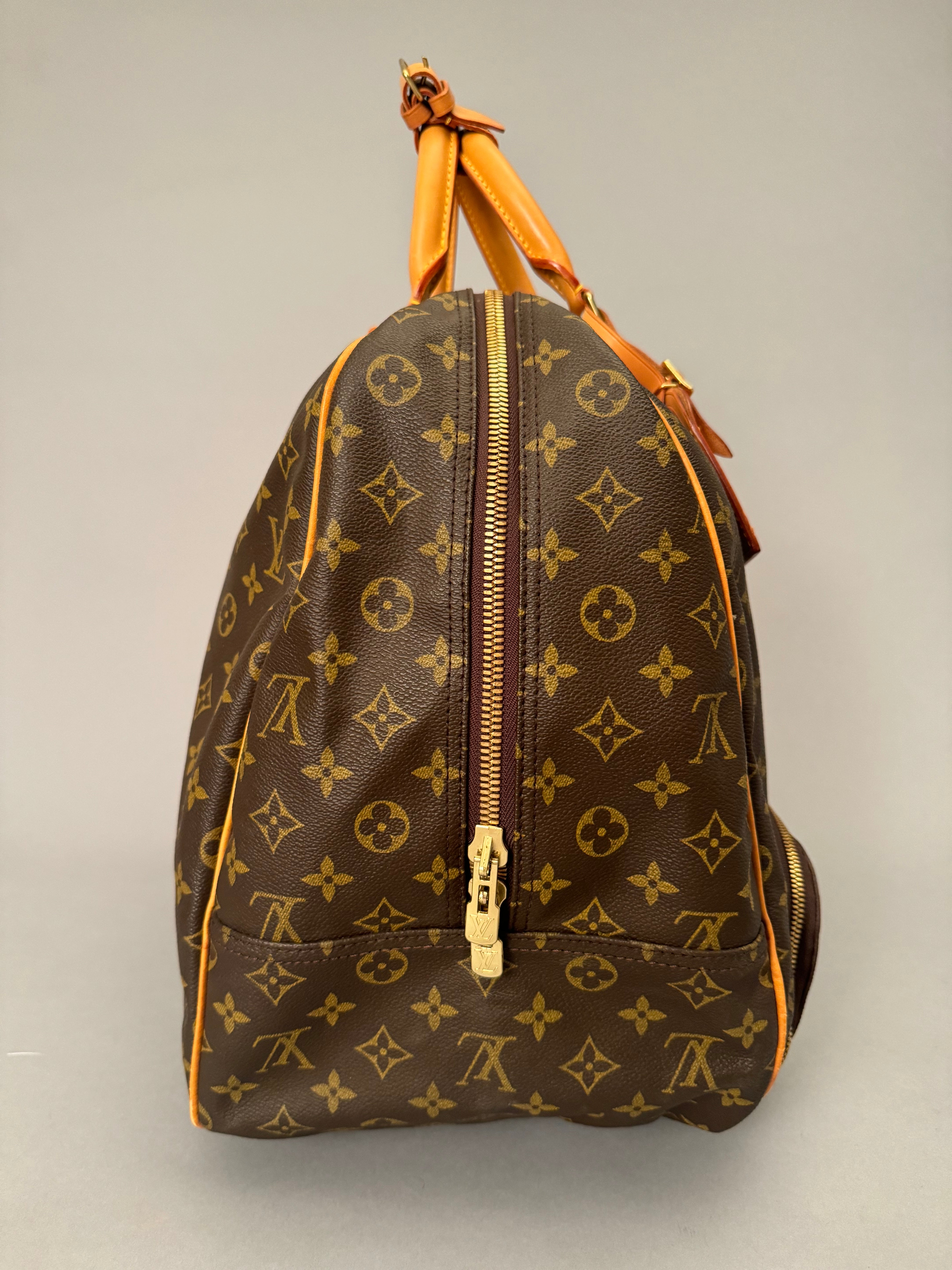 10286 Authentic Pre-loved Louis Vuitton Evasion Monogram