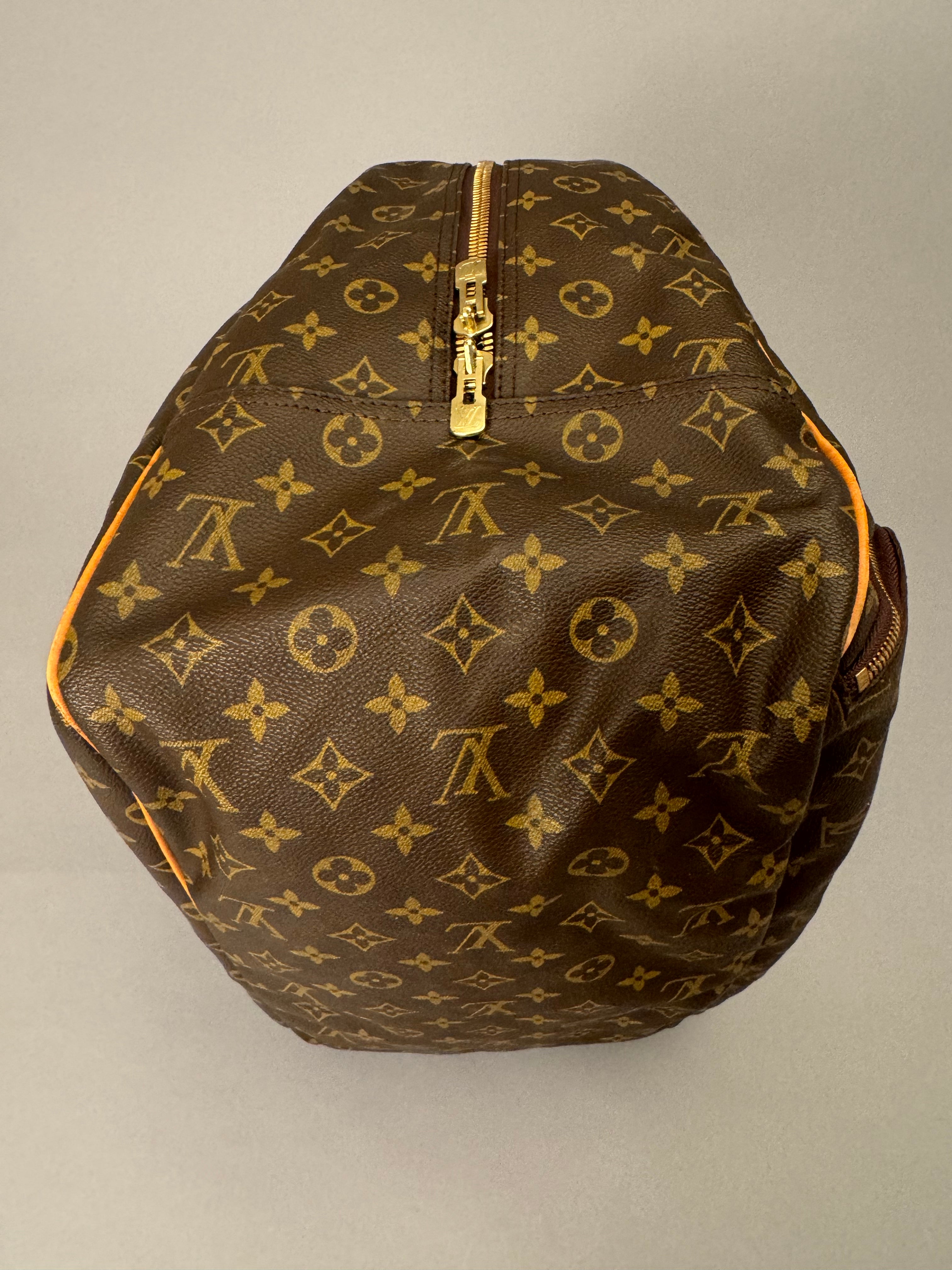 10286 Authentic Pre-loved Louis Vuitton Evasion Monogram