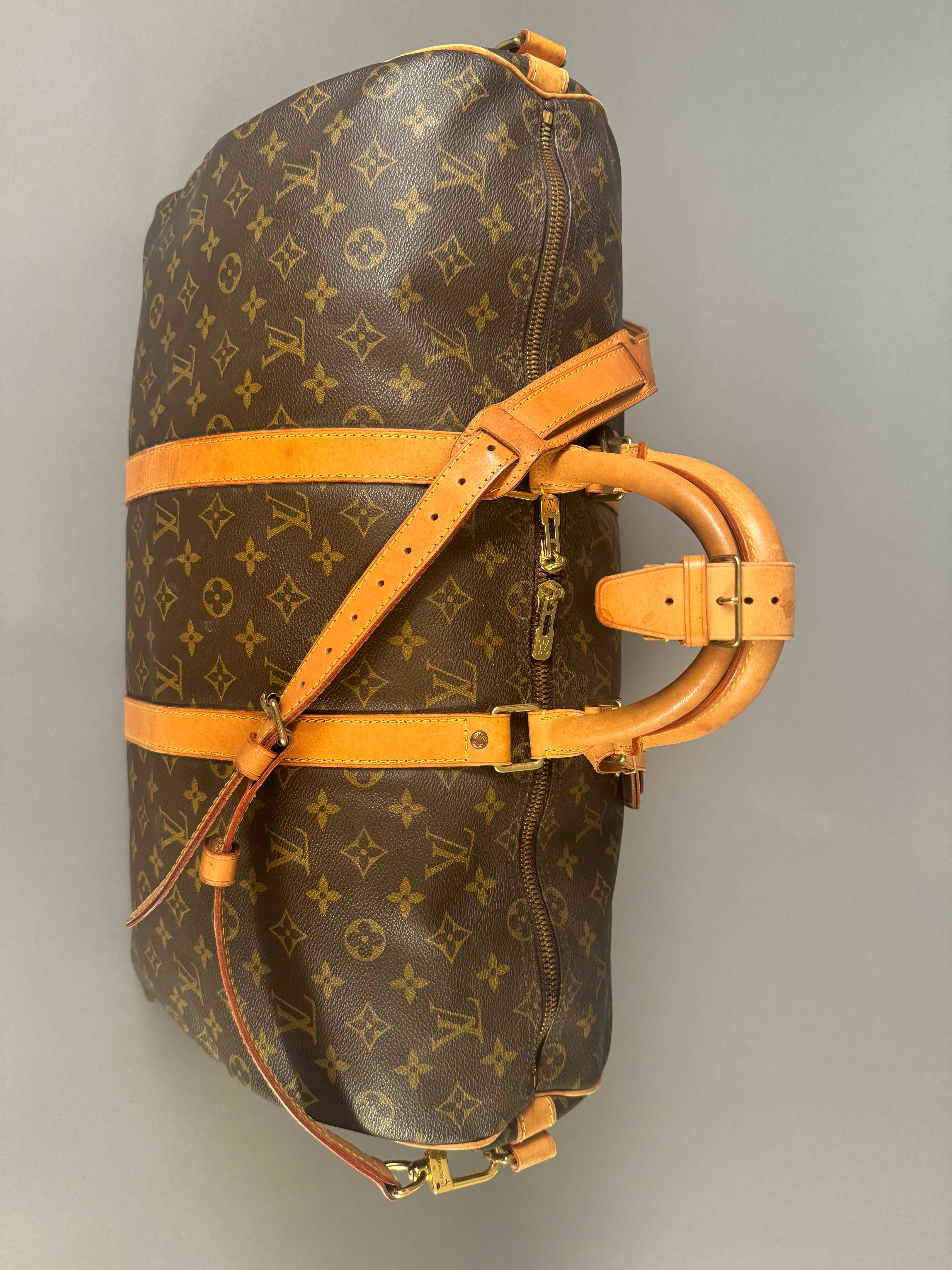 10268 Authentic Pre-loved Louis Vuitton Keepall Bandouliere 50 in Monogram Canvas