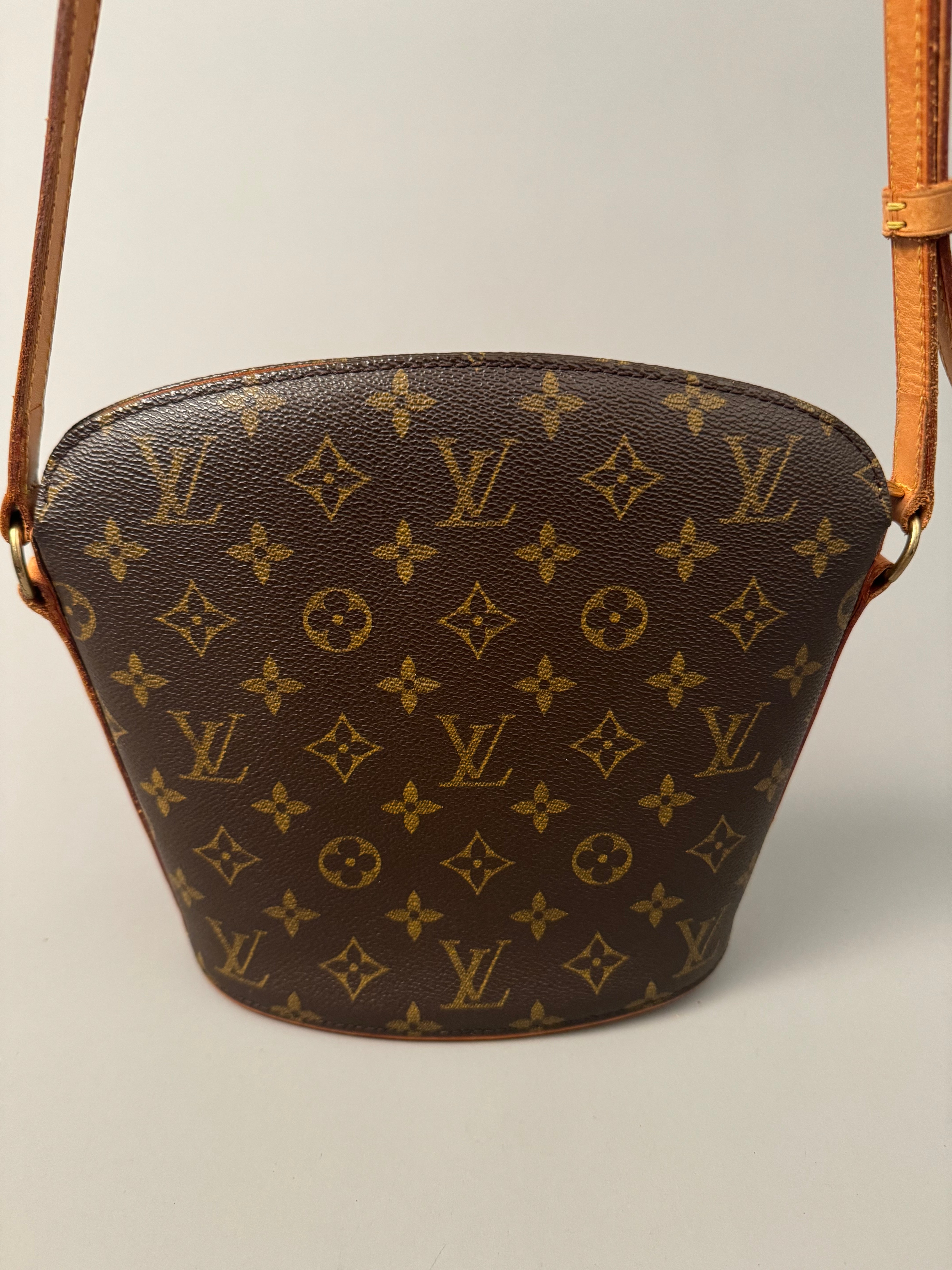 10217 Authentic Pre-loved Louis Vuitton Drouot in Monogram Canvas