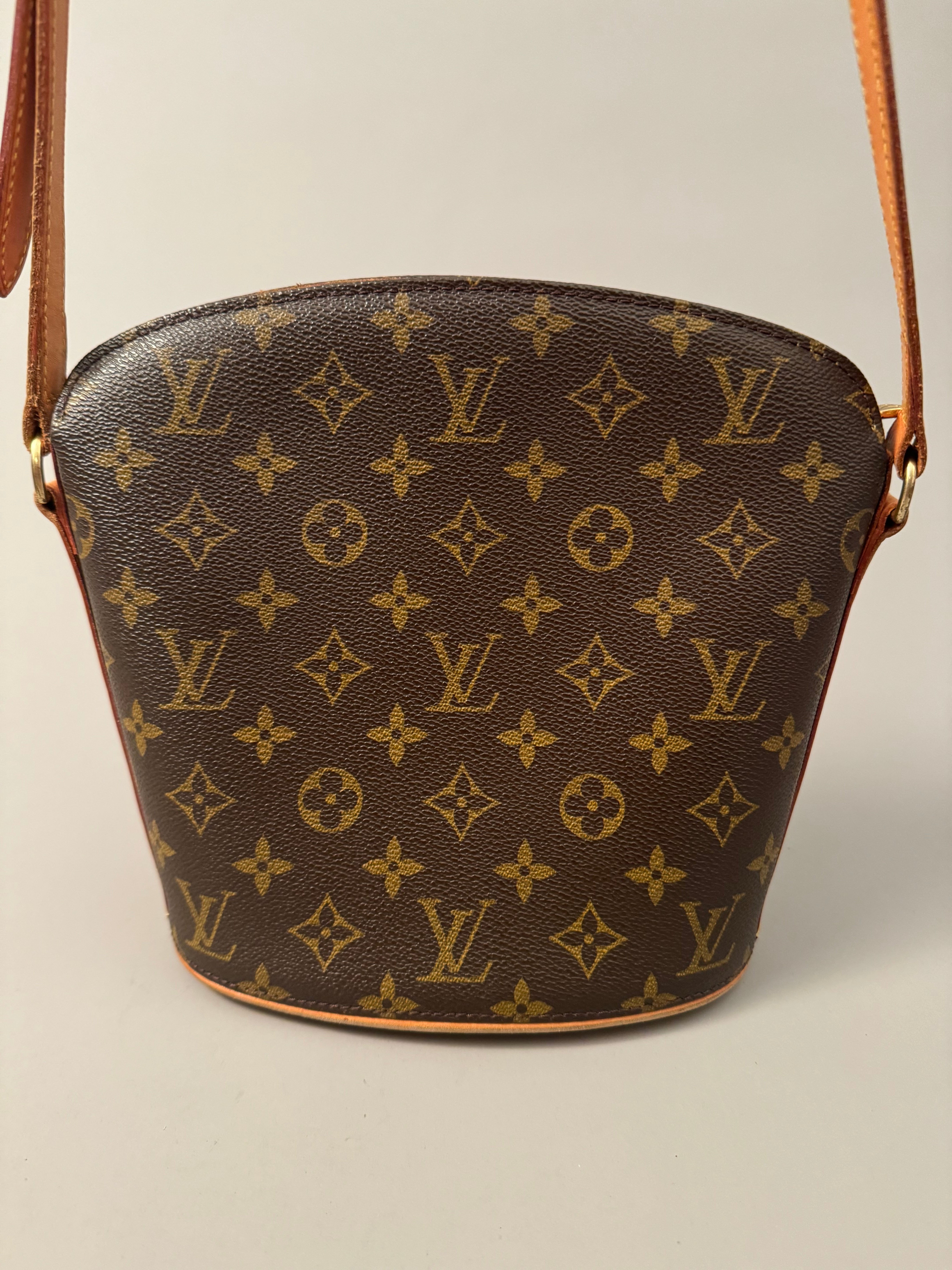 10218 Authentic Pre-loved Louis Vuitton Drouot in Monogram Canvas Done VI0080