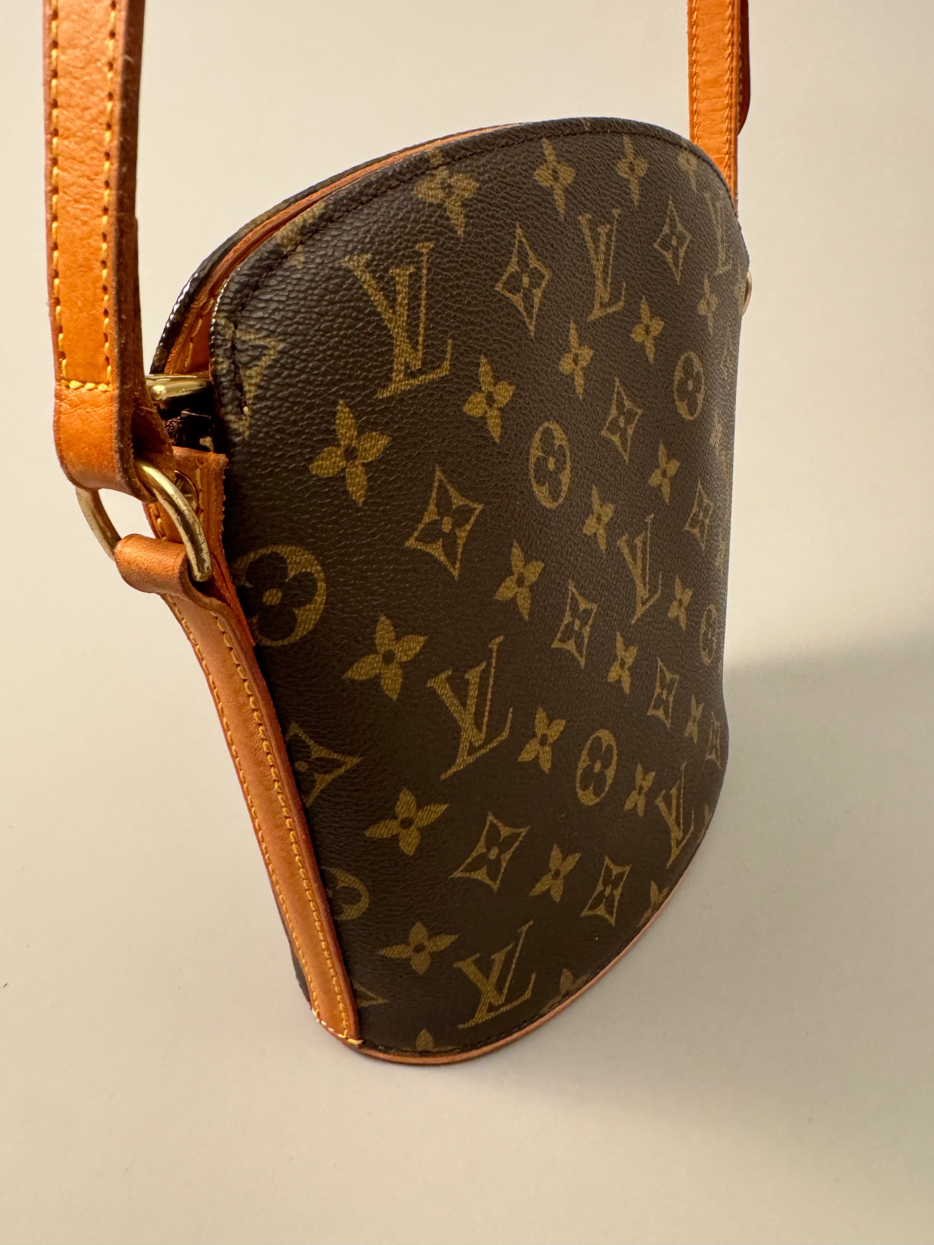 10218 Authentic Pre-loved Louis Vuitton Drouot in Monogram Canvas Done VI0080