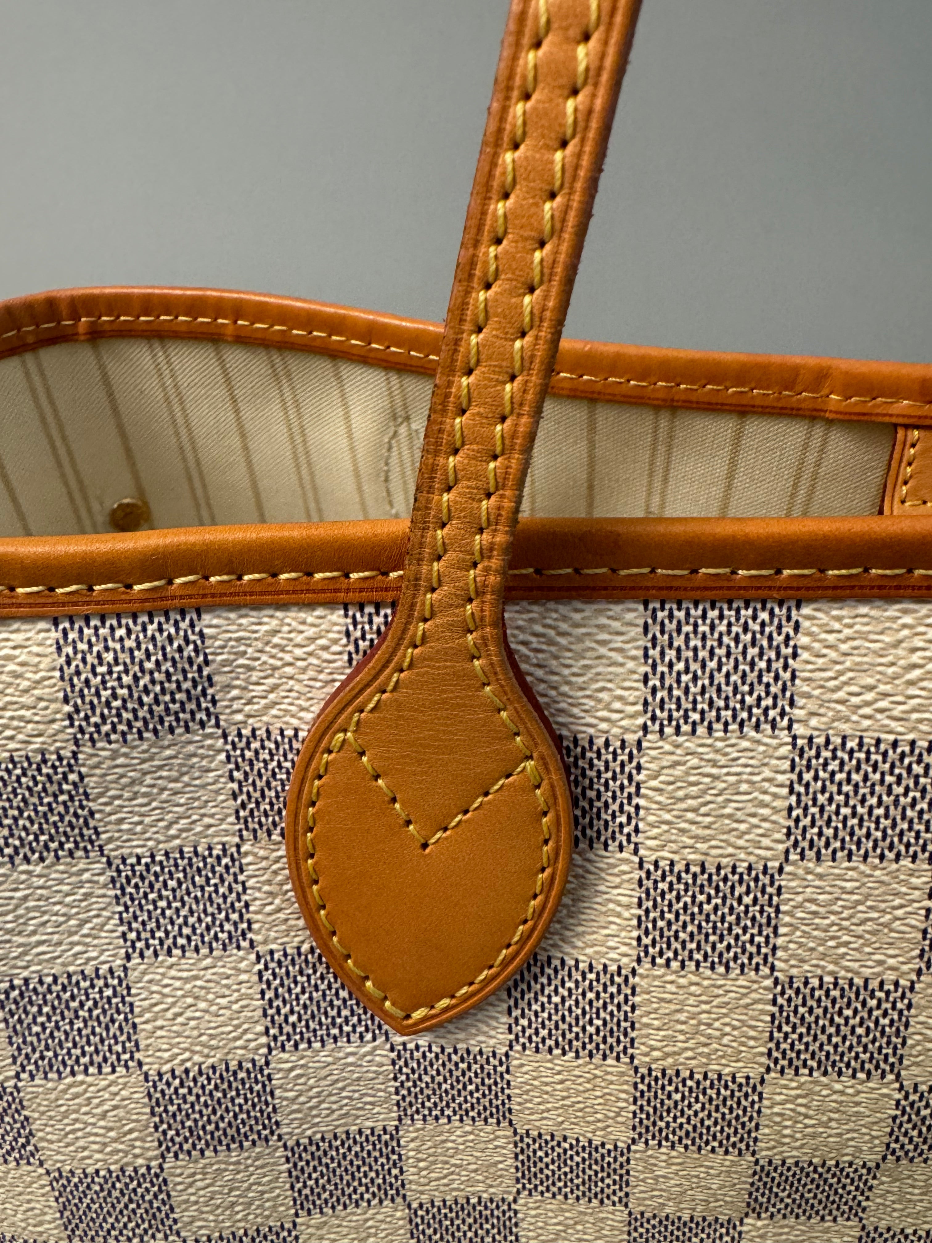 10225 Authentic Pre-loved Louis Vuitton Neverfull MM in Azur Canvas