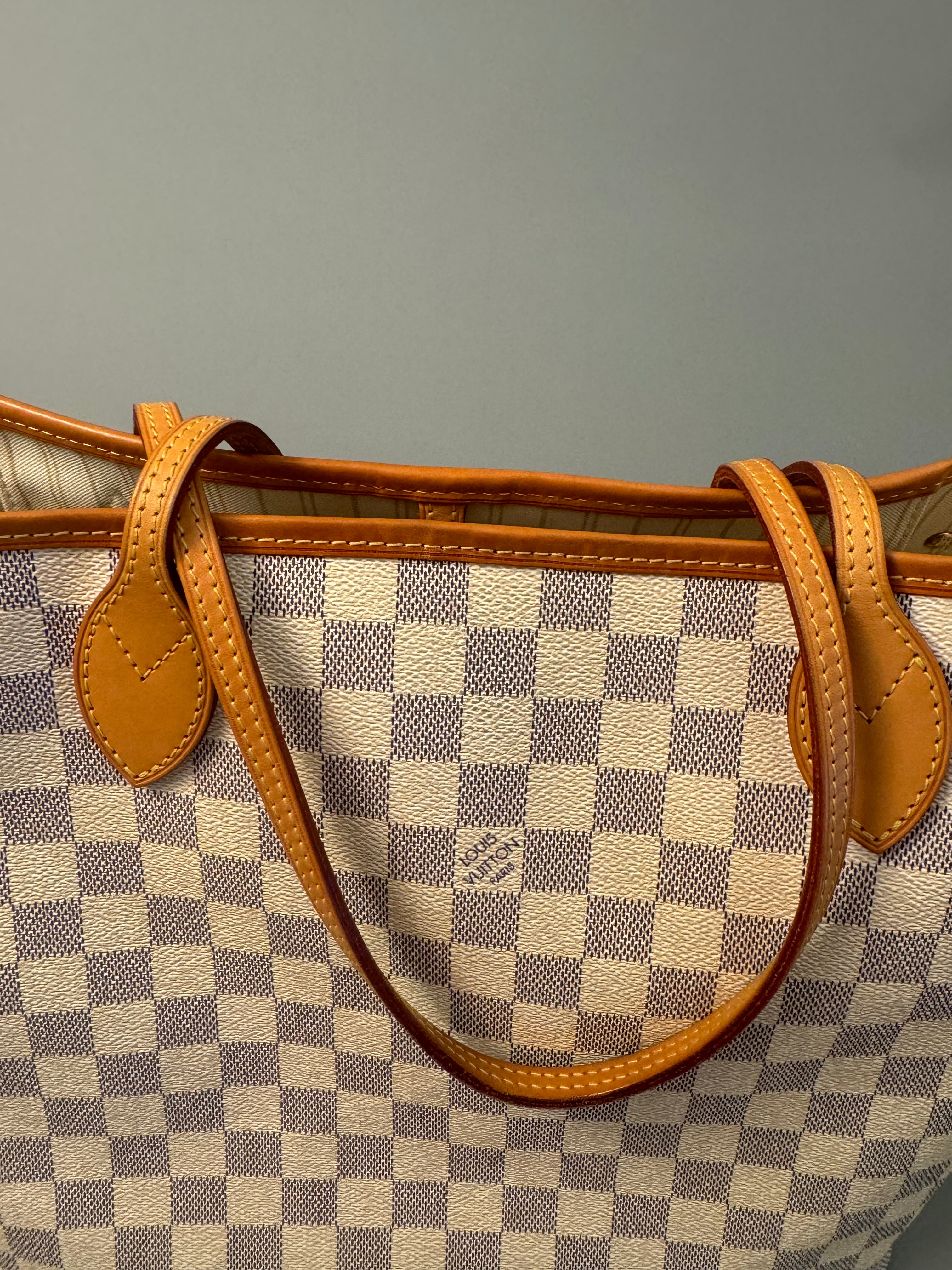 10225 Authentic Pre-loved Louis Vuitton Neverfull MM in Azur Canvas