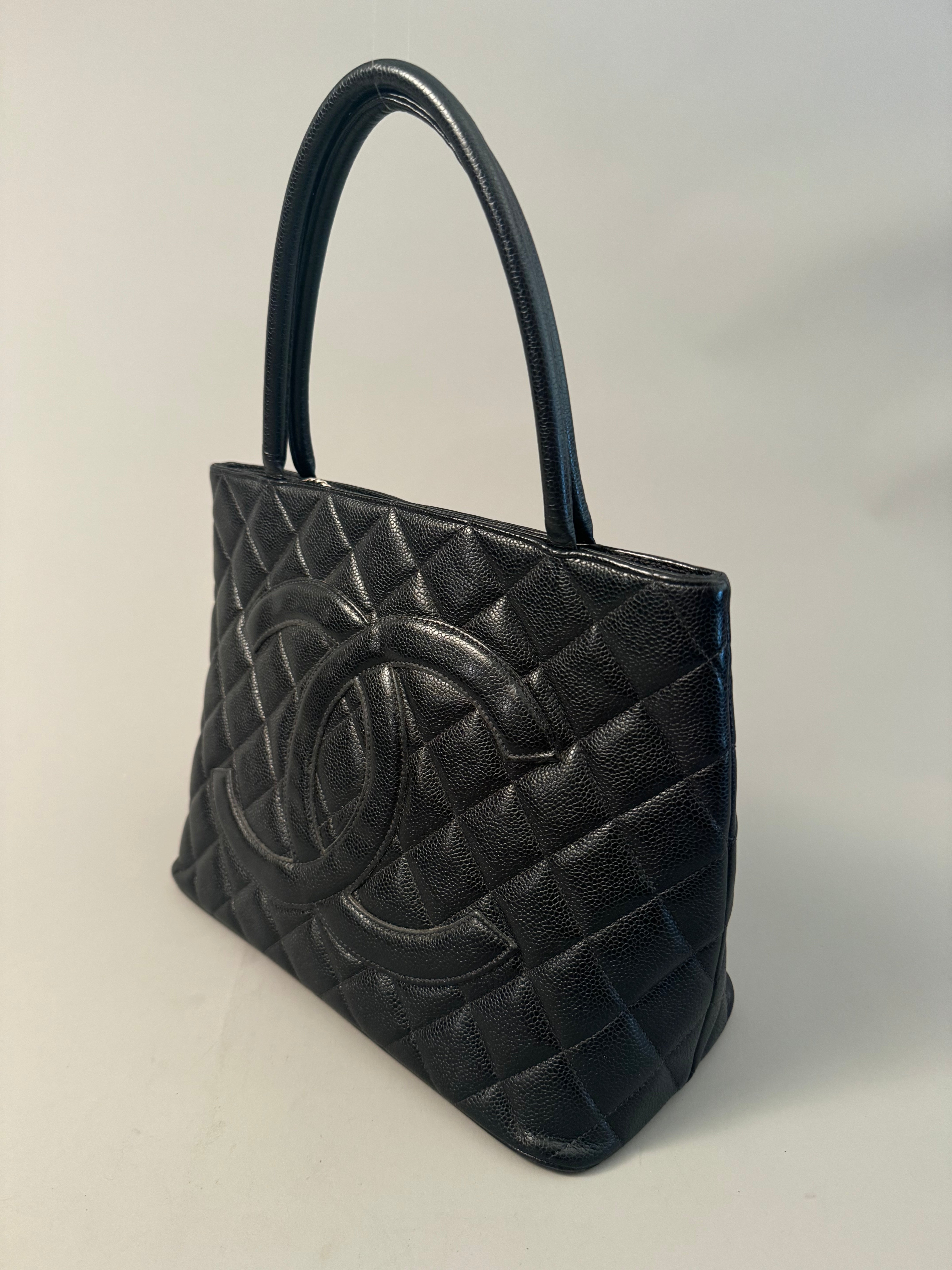 10226 Authentic Pre-Loved Chanel Medallion in Caviar Leather