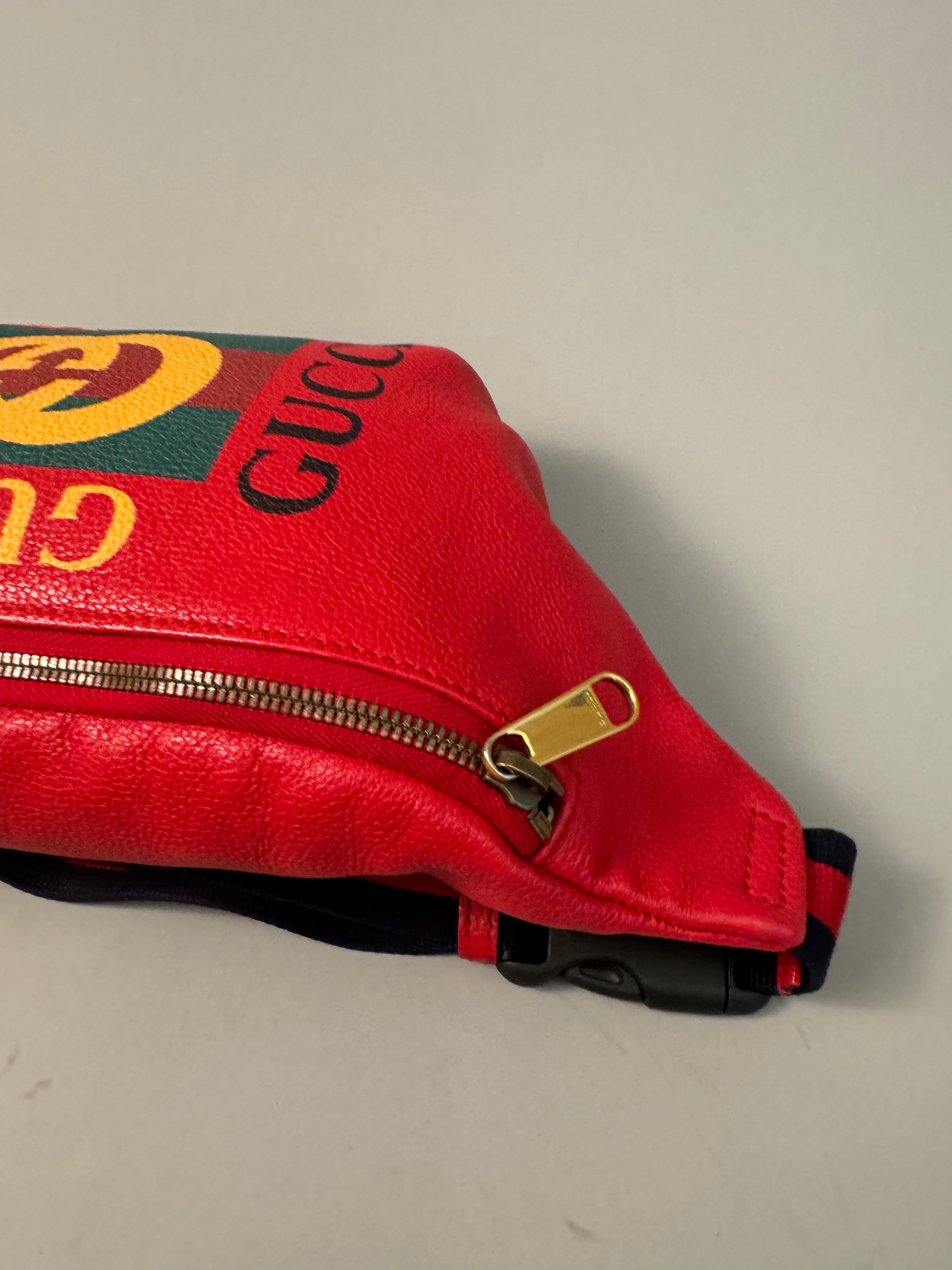 10229 Authentic Pre-Loved Gucci Bumbag in Red Leather H023687211