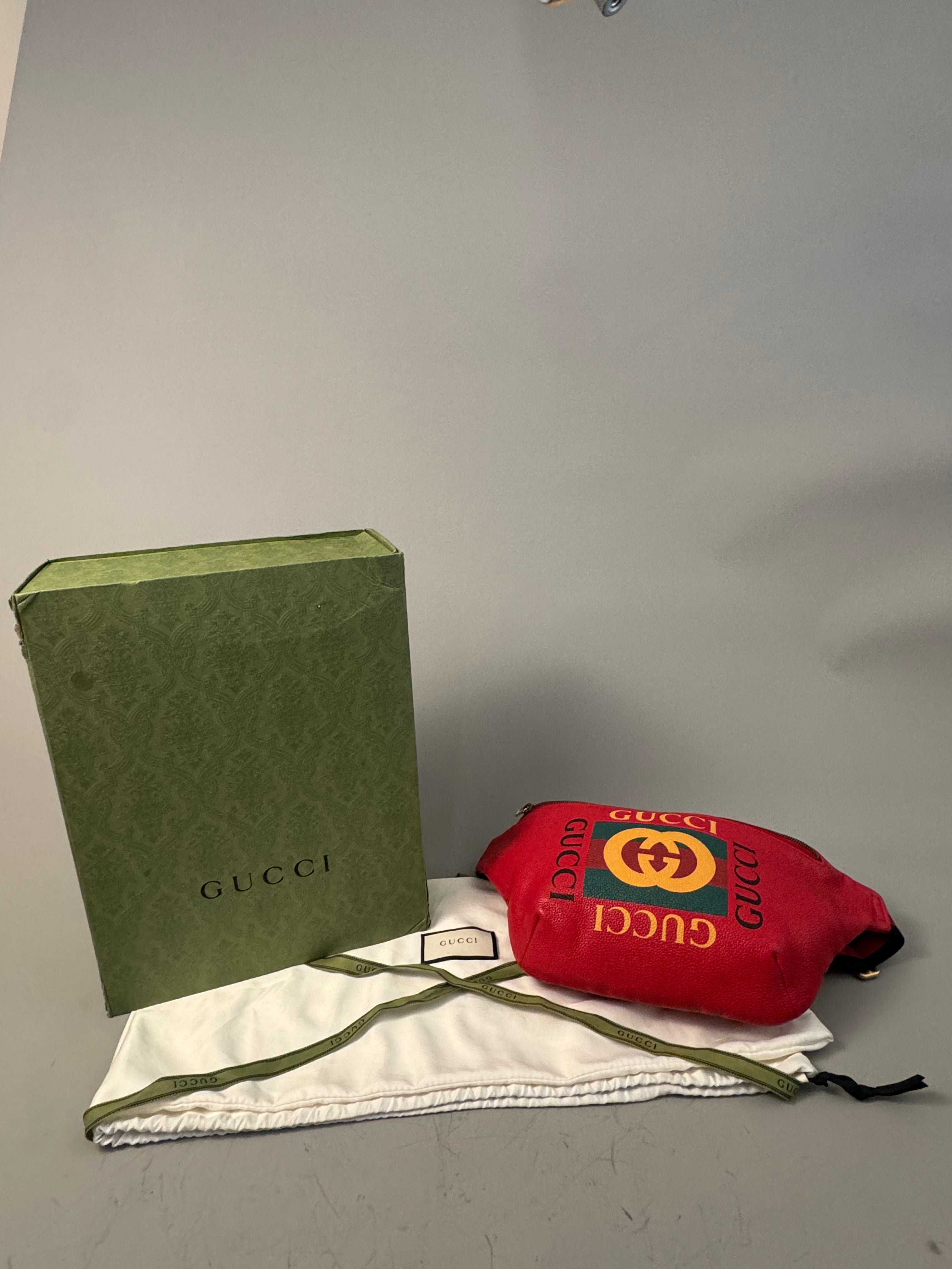 10229 Authentic Pre-Loved Gucci Bumbag in Red Leather H023687211