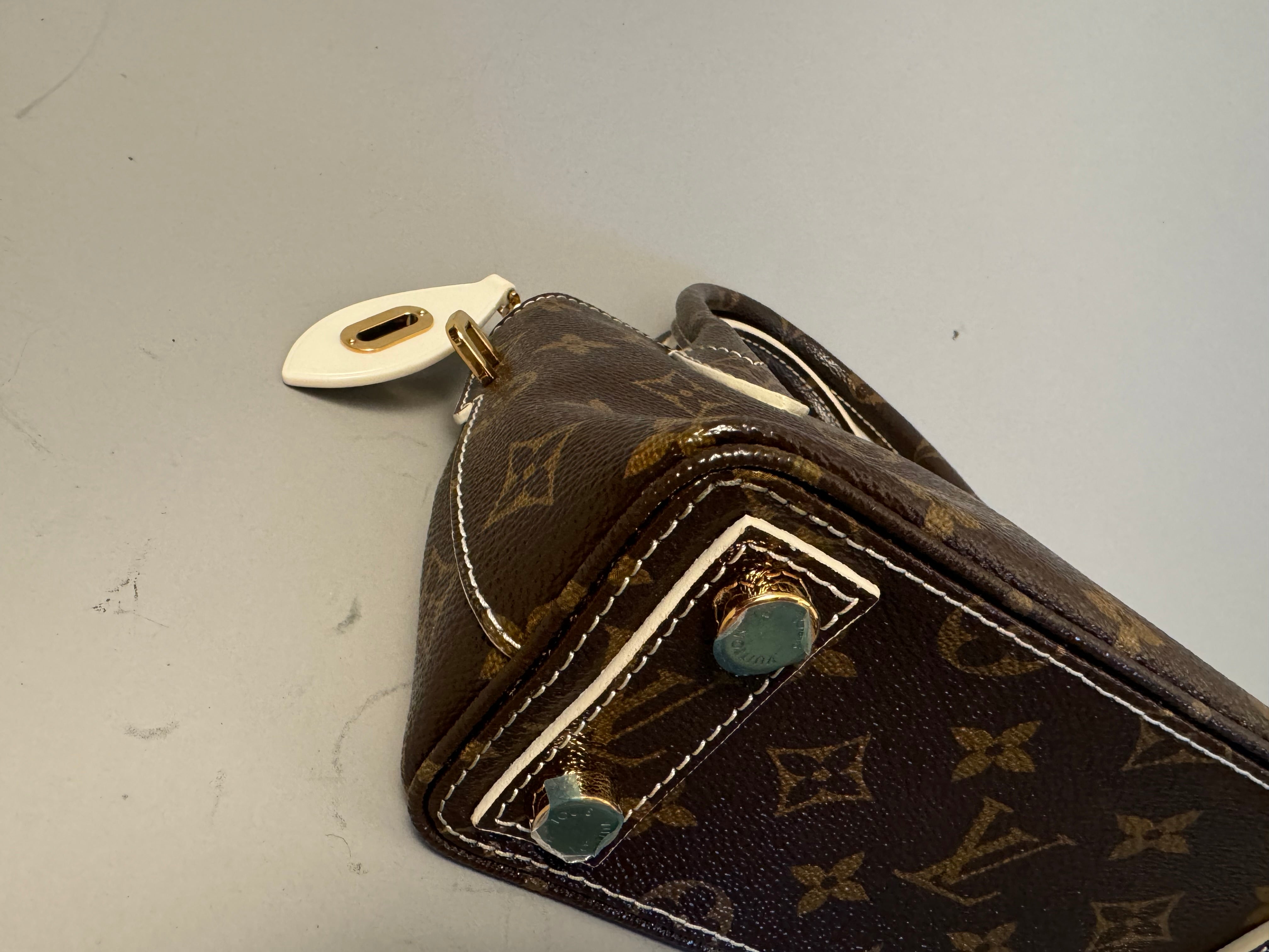 10243 Authentic Pre-loved Louis Vuitton Lock It BB in Monogram Canvas