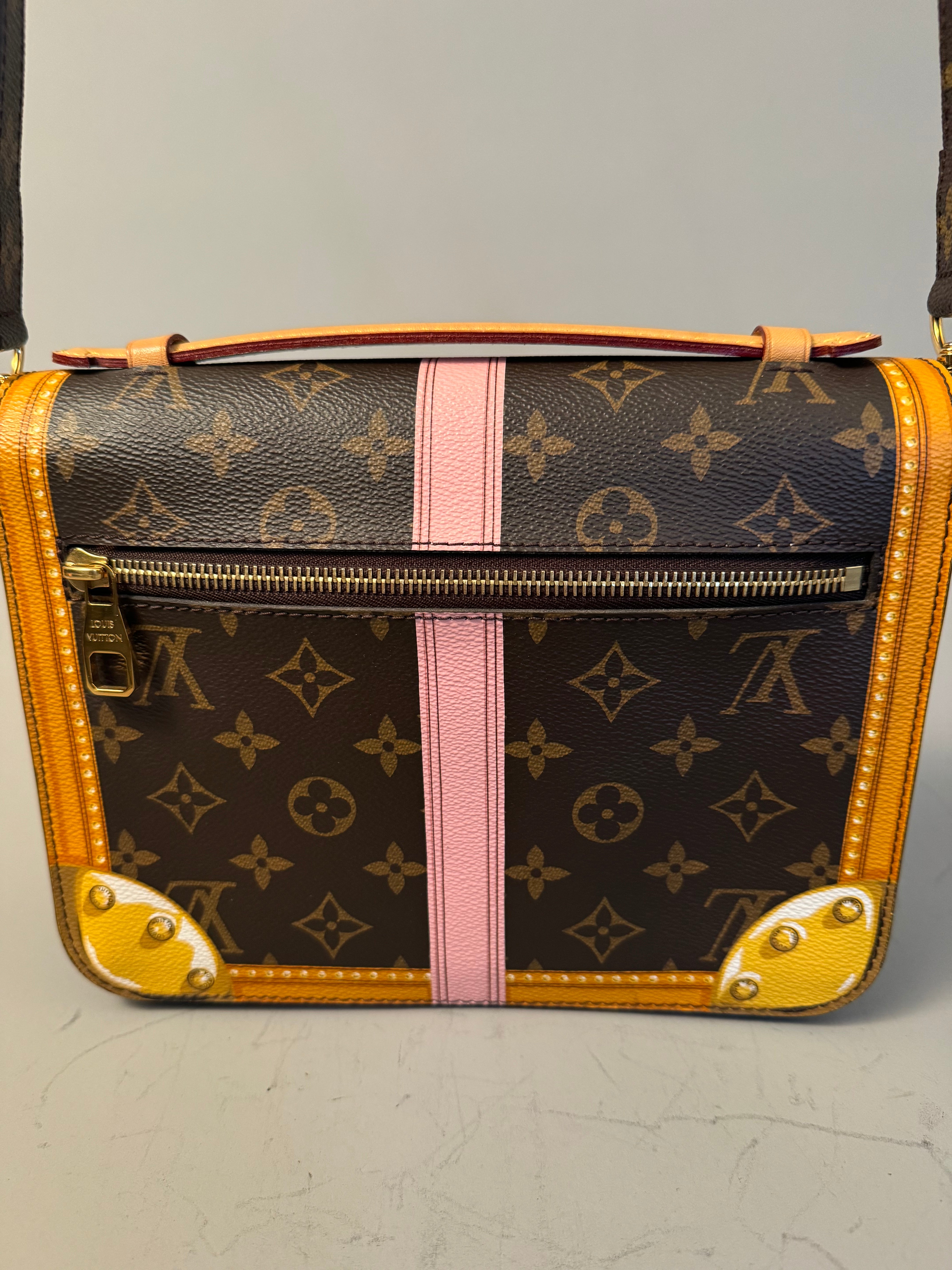 10244 Authentic Pre-loved Louis Vuitton Pochette Metis Summer Trunk in Monogram Canvas