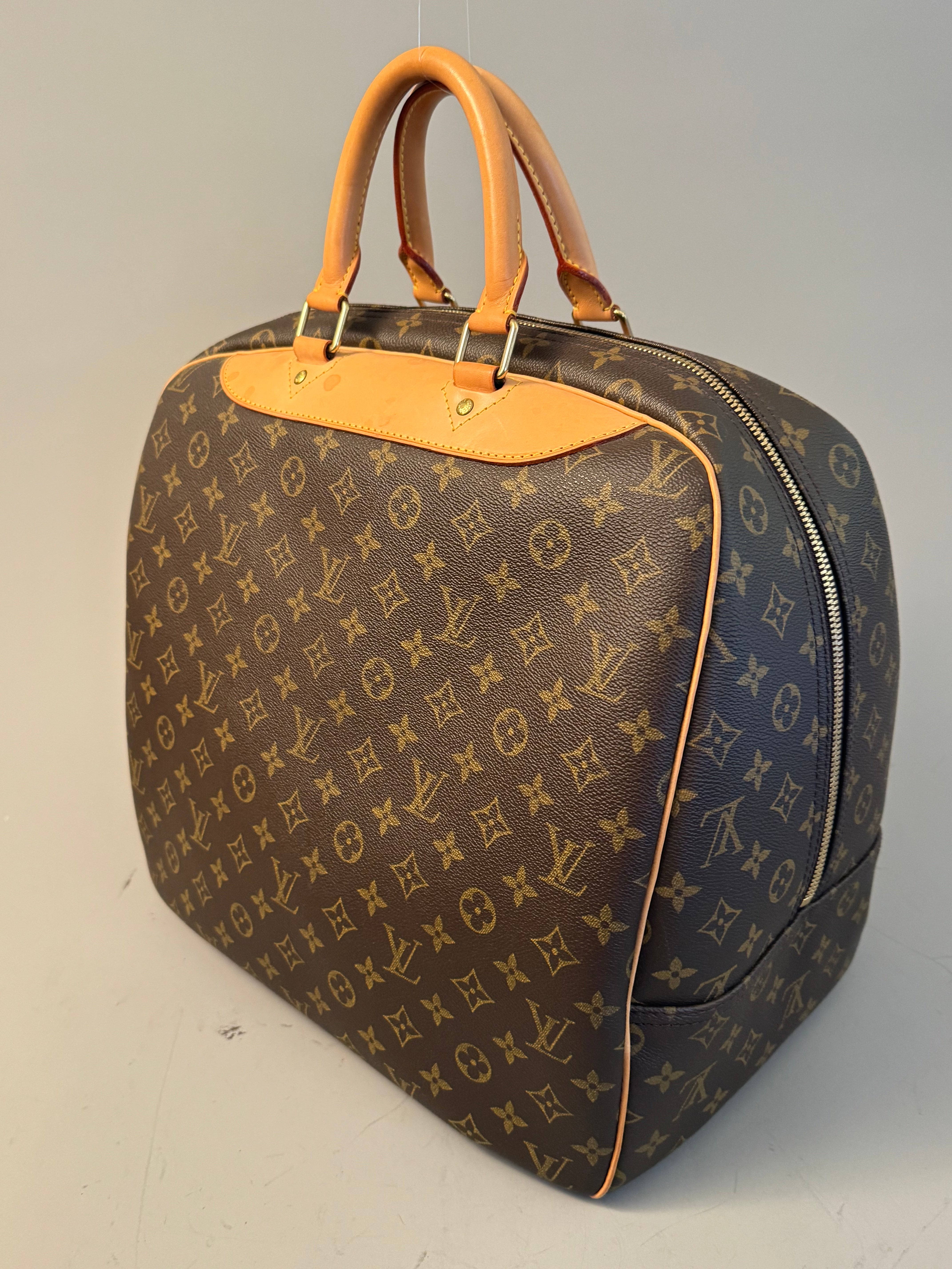 10250 Authentic Pre Loved Louis Vuitton Evasion Monogram