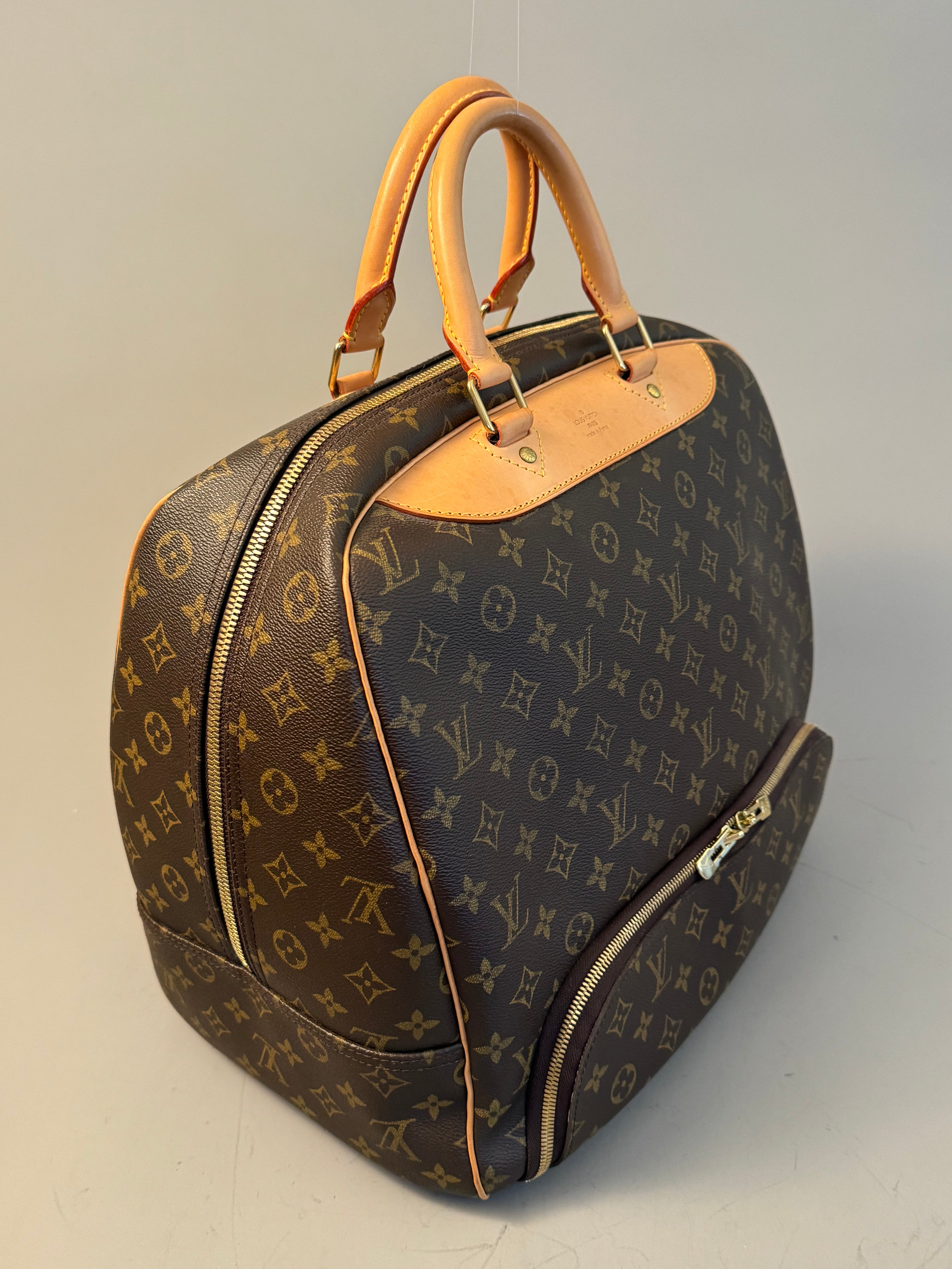 10250 Authentic Pre Loved Louis Vuitton Evasion Monogram