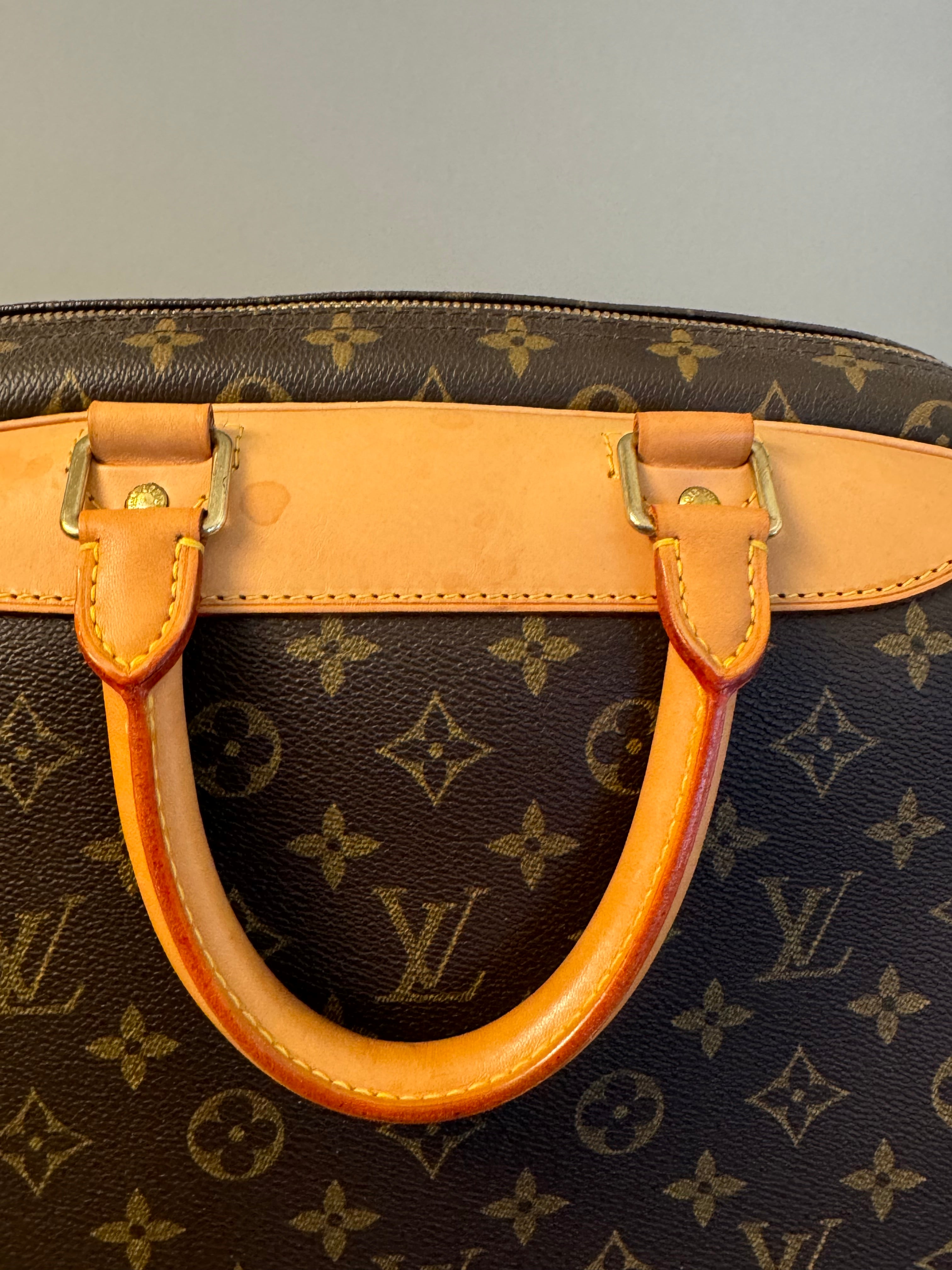 10250 Authentic Pre Loved Louis Vuitton Evasion Monogram