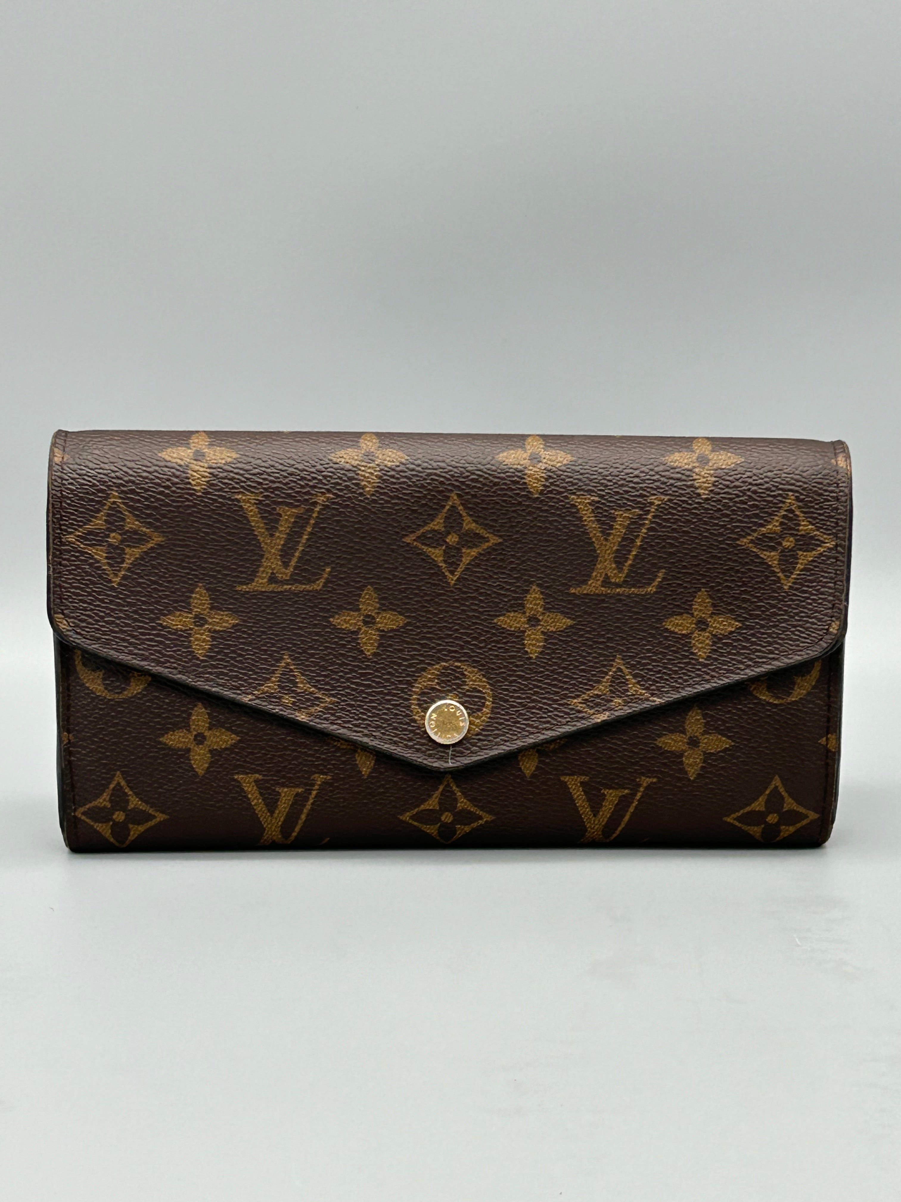 10046 Authentic Pre-Loved Louis Vuitton Sarah Wallet in Monogram Canvas