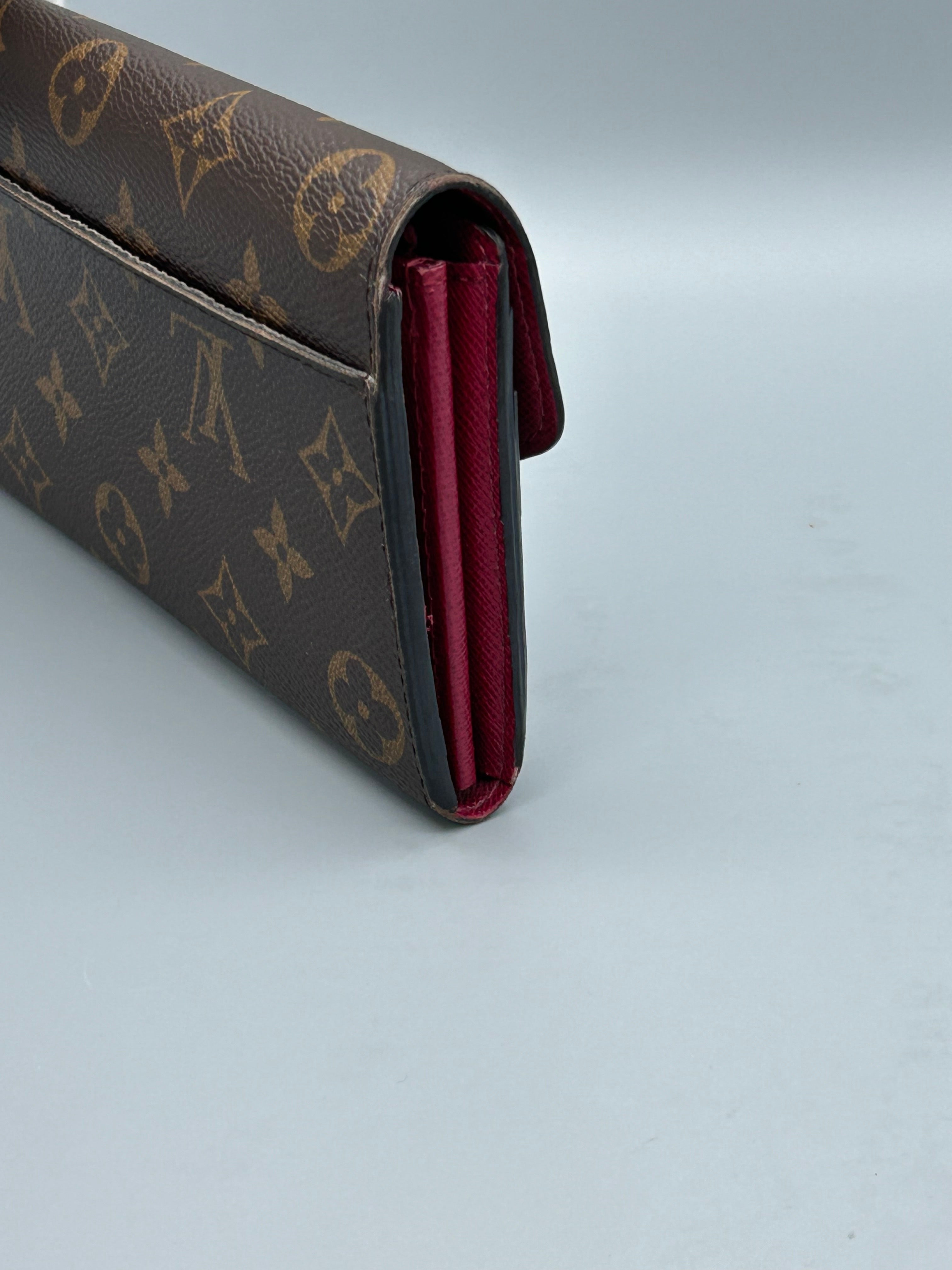 10046 Authentic Pre-Loved Louis Vuitton Sarah Wallet in Monogram Canvas