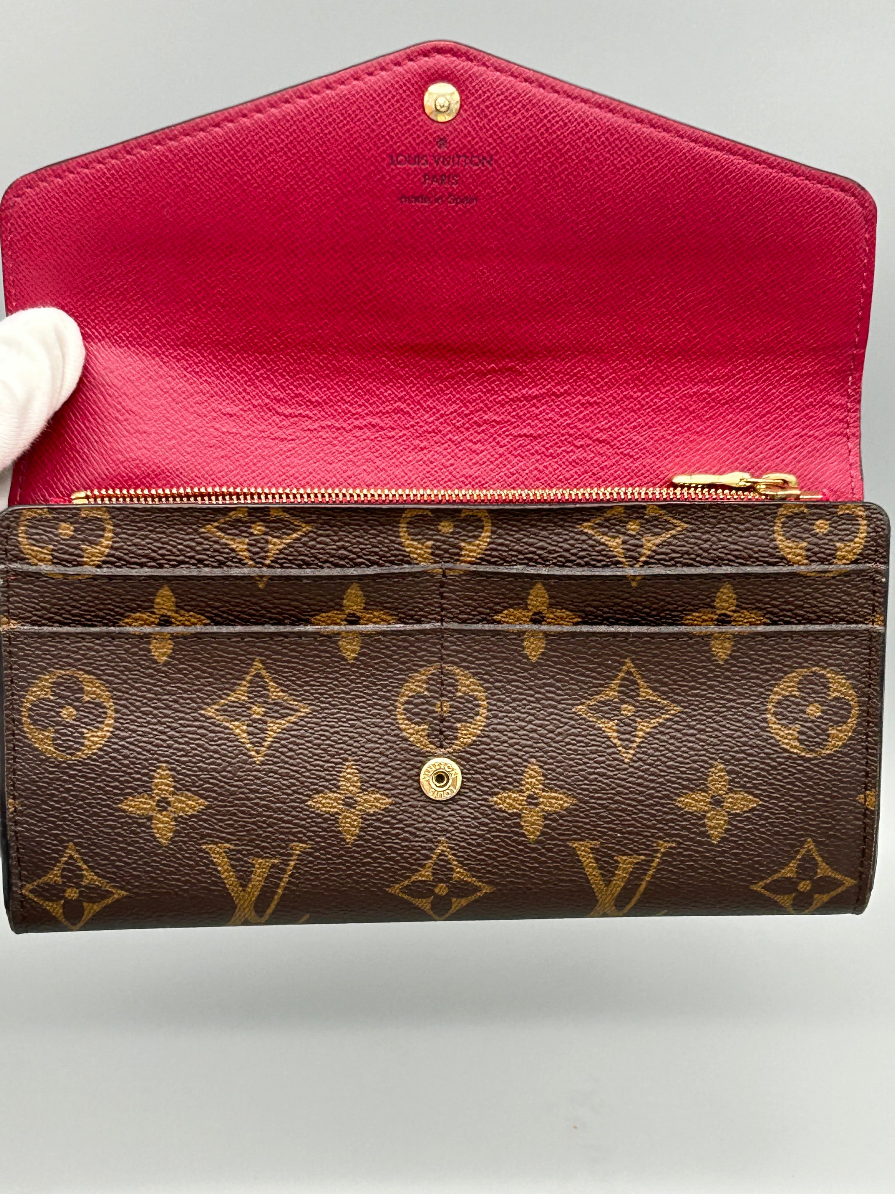 10046 Authentic Pre-Loved Louis Vuitton Sarah Wallet in Monogram Canvas