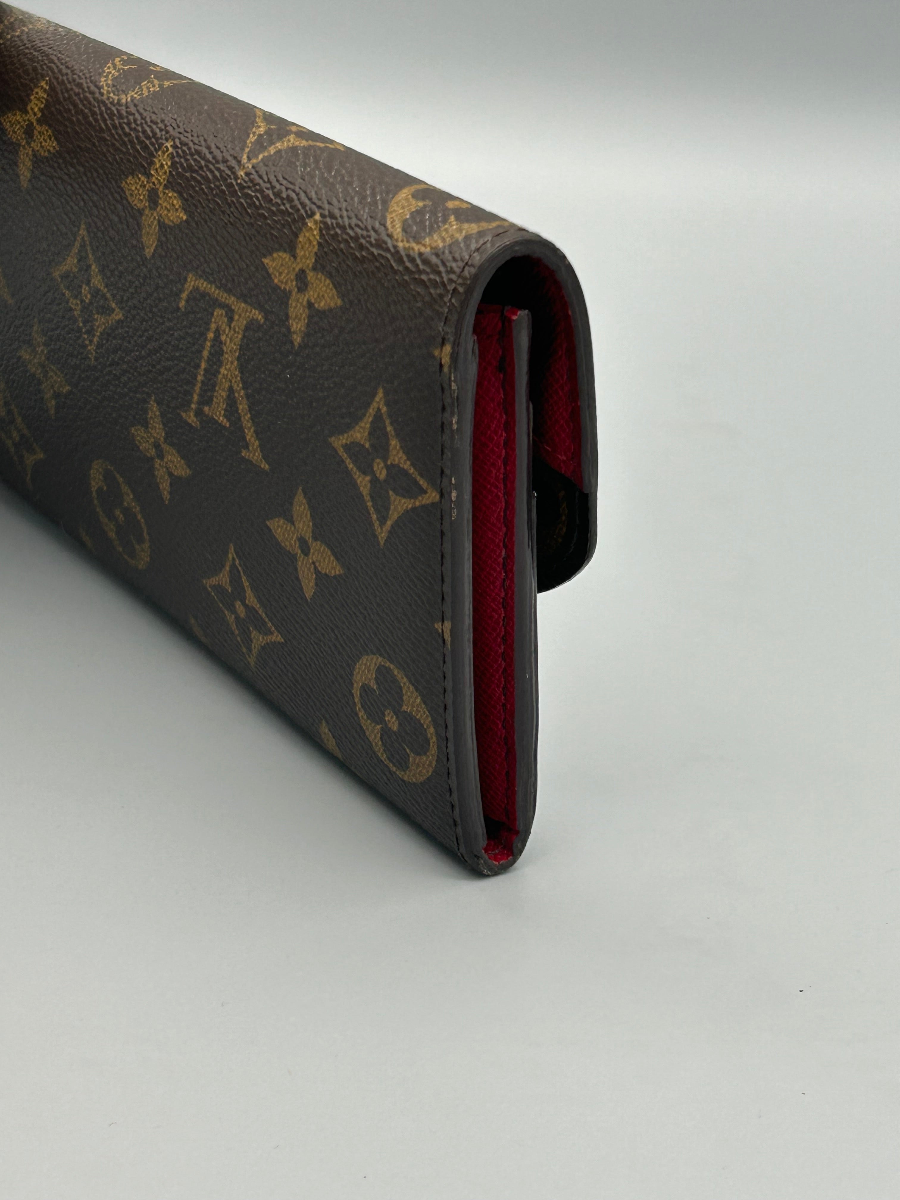 10103 Authentic Pre-loved Louis Vuitton Emilie Wallet in Monogram Canvas