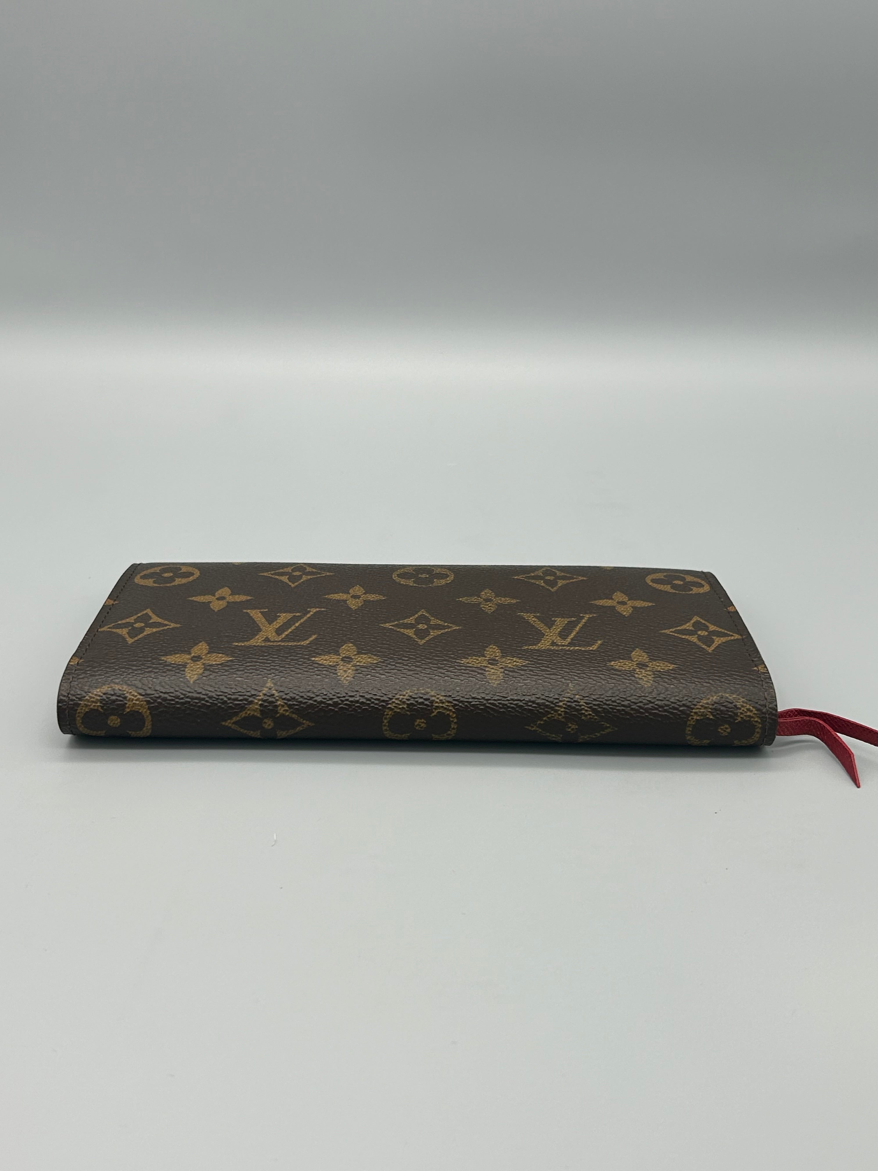 10103 Authentic Pre-loved Louis Vuitton Emilie Wallet in Monogram Canvas