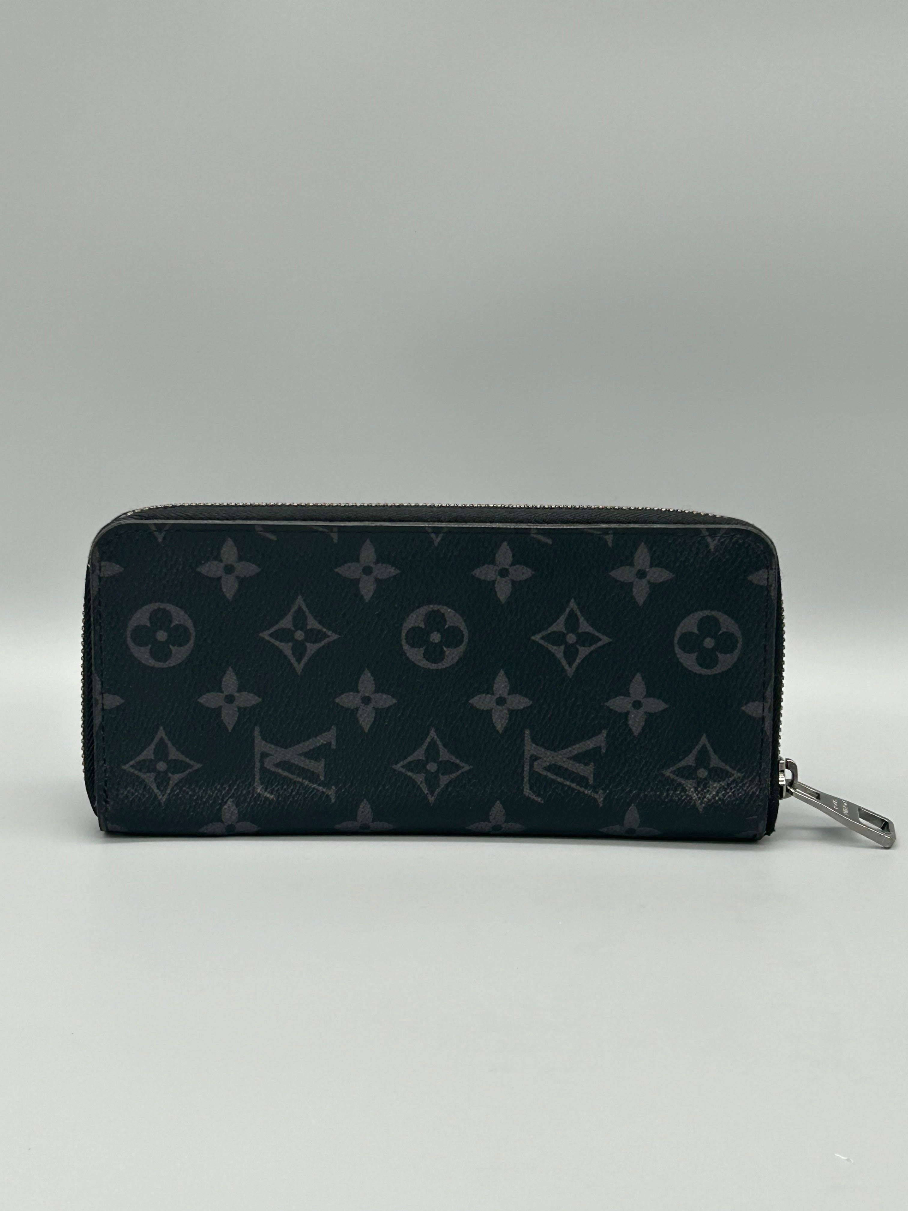 10104 Authentic Pre-loved Louis Vuitton Zippy Vertical Wallet in Graphite Eclipse Canvas