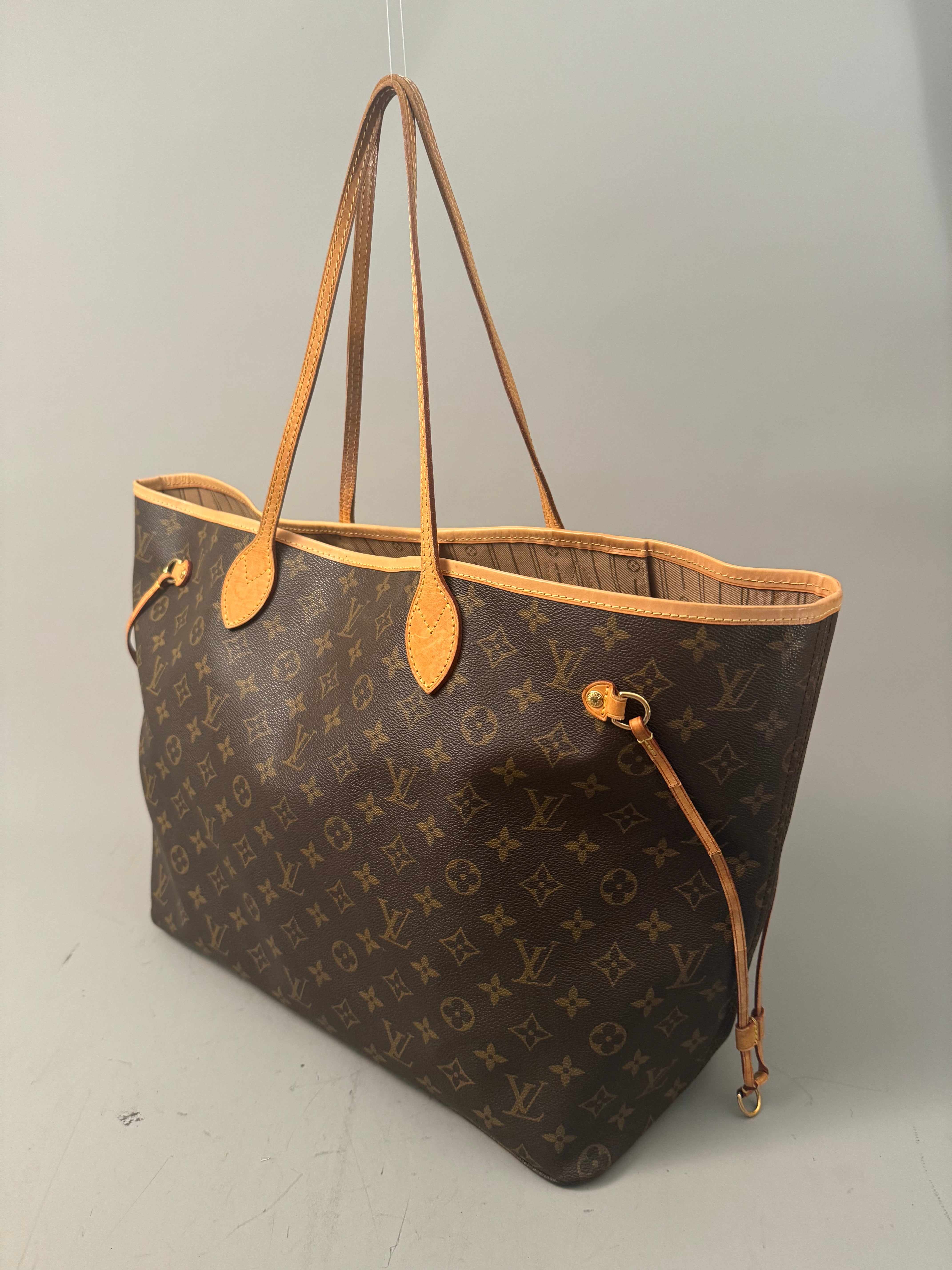 10127 Authentic Pre-loved Louis Vuitton Neverfull GM in Monogram canvas