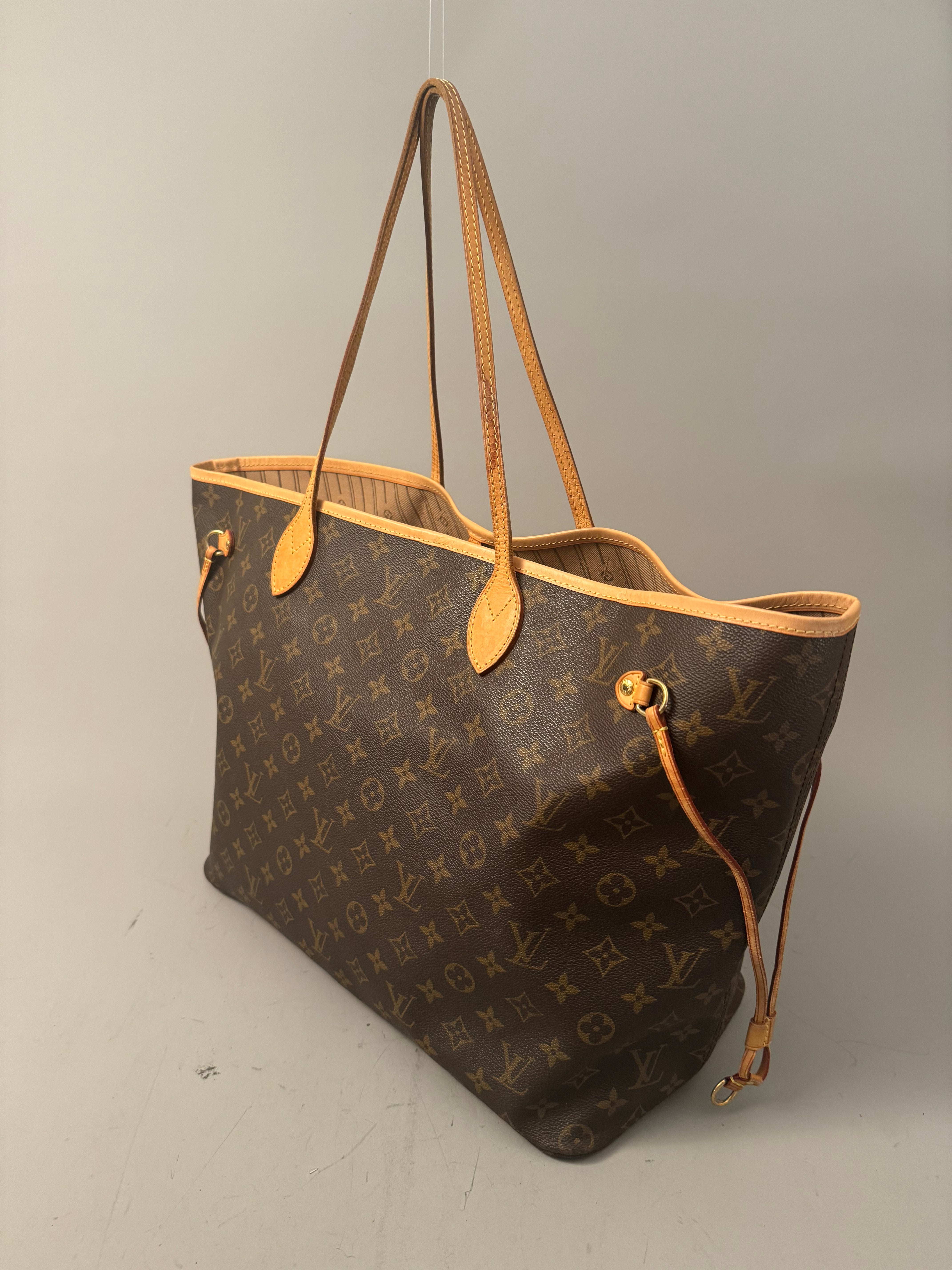 10127 Authentic Pre-loved Louis Vuitton Neverfull GM in Monogram canvas