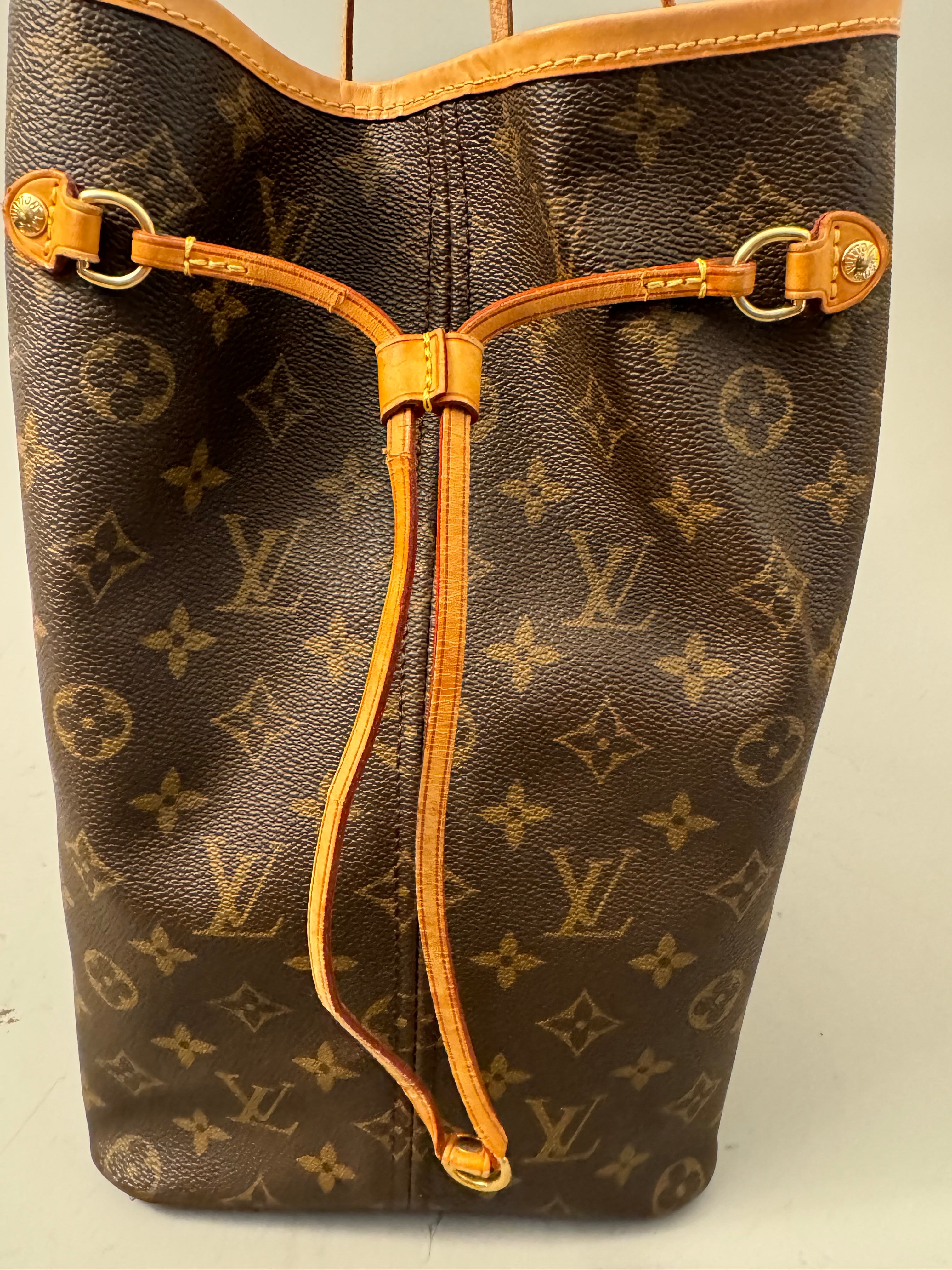 10127 Authentic Pre-loved Louis Vuitton Neverfull GM in Monogram canvas