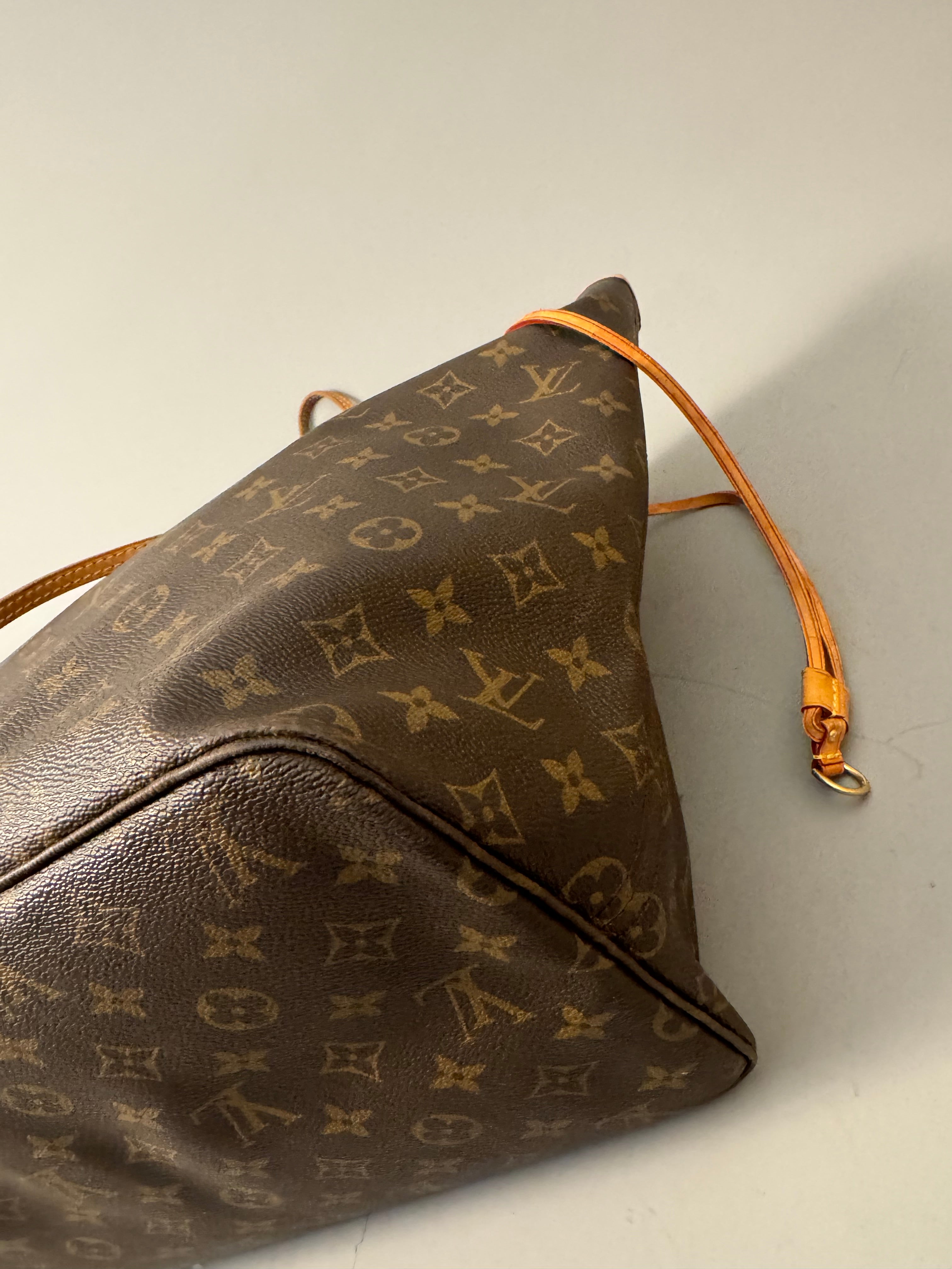 10127 Authentic Pre-loved Louis Vuitton Neverfull GM in Monogram canvas